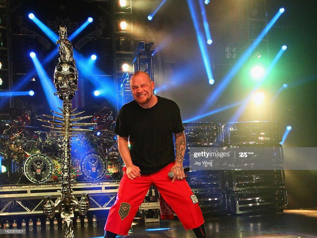 1024x768 Ivan Moody of Five Finger Death Punch performs in concert