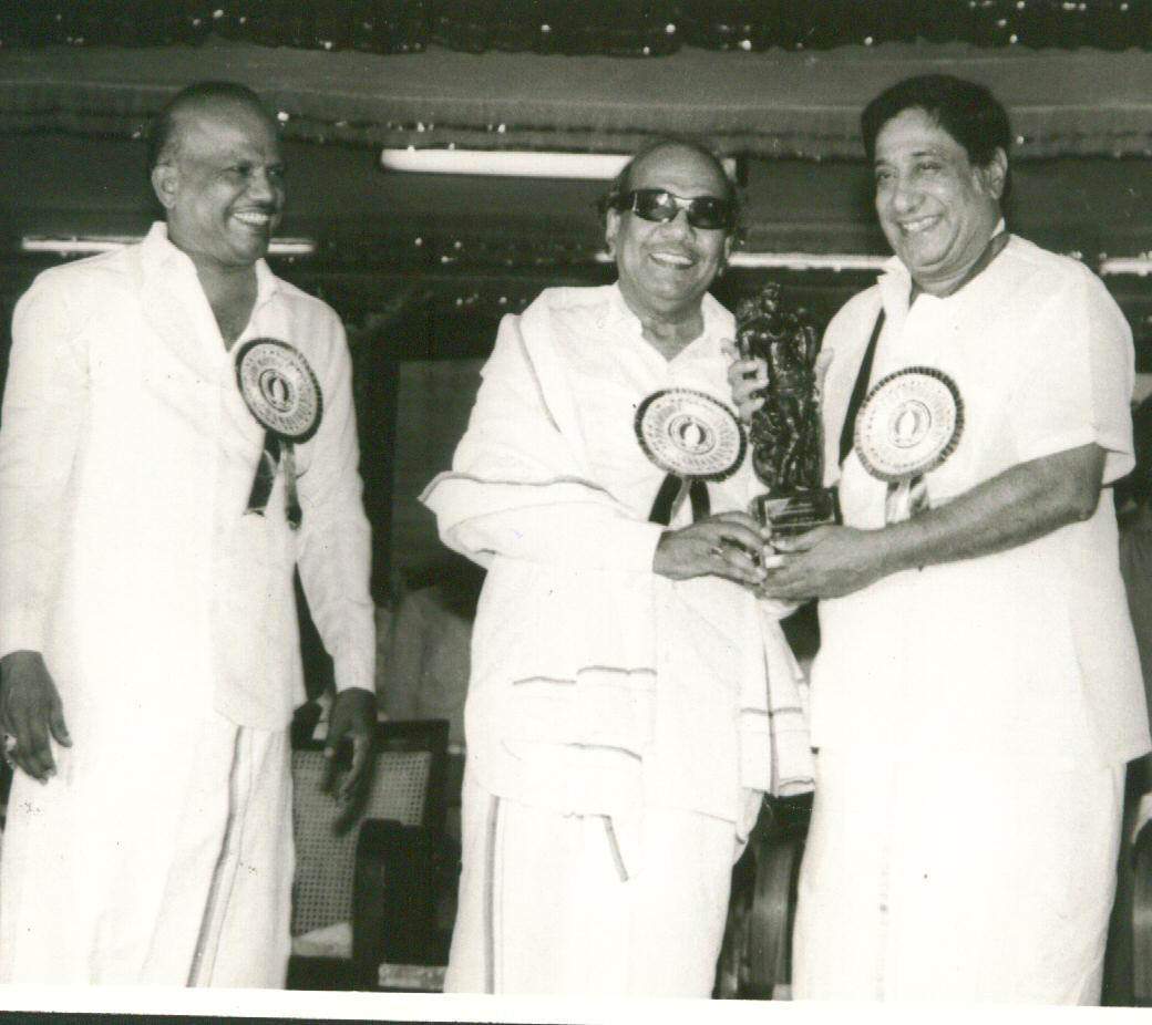 1040x926 Kalaignar' Karunanidhi death anniversary: Here are some rare