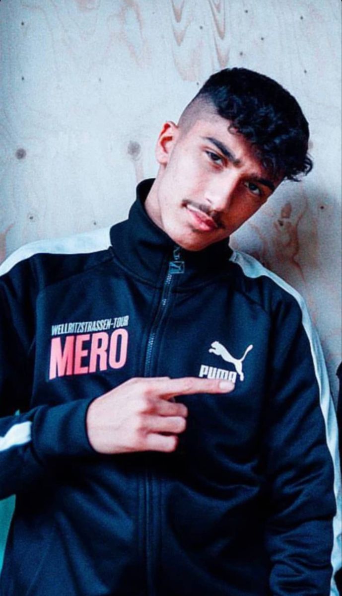 689x1200 Mero/ Enes Meral