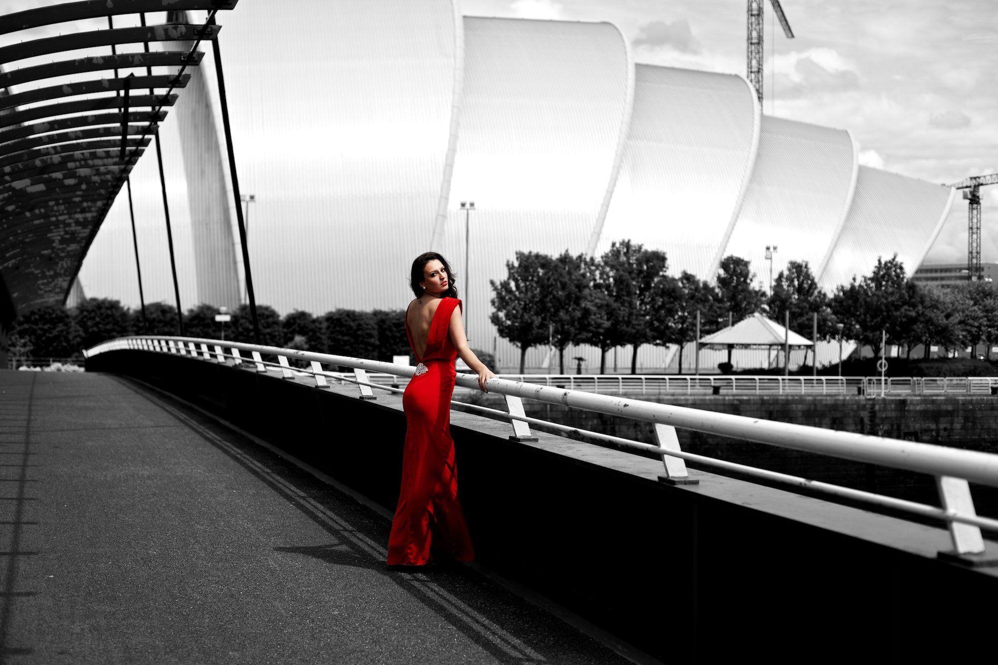 2000x1333 Girl brunette dress red black and white posture street wallpaper