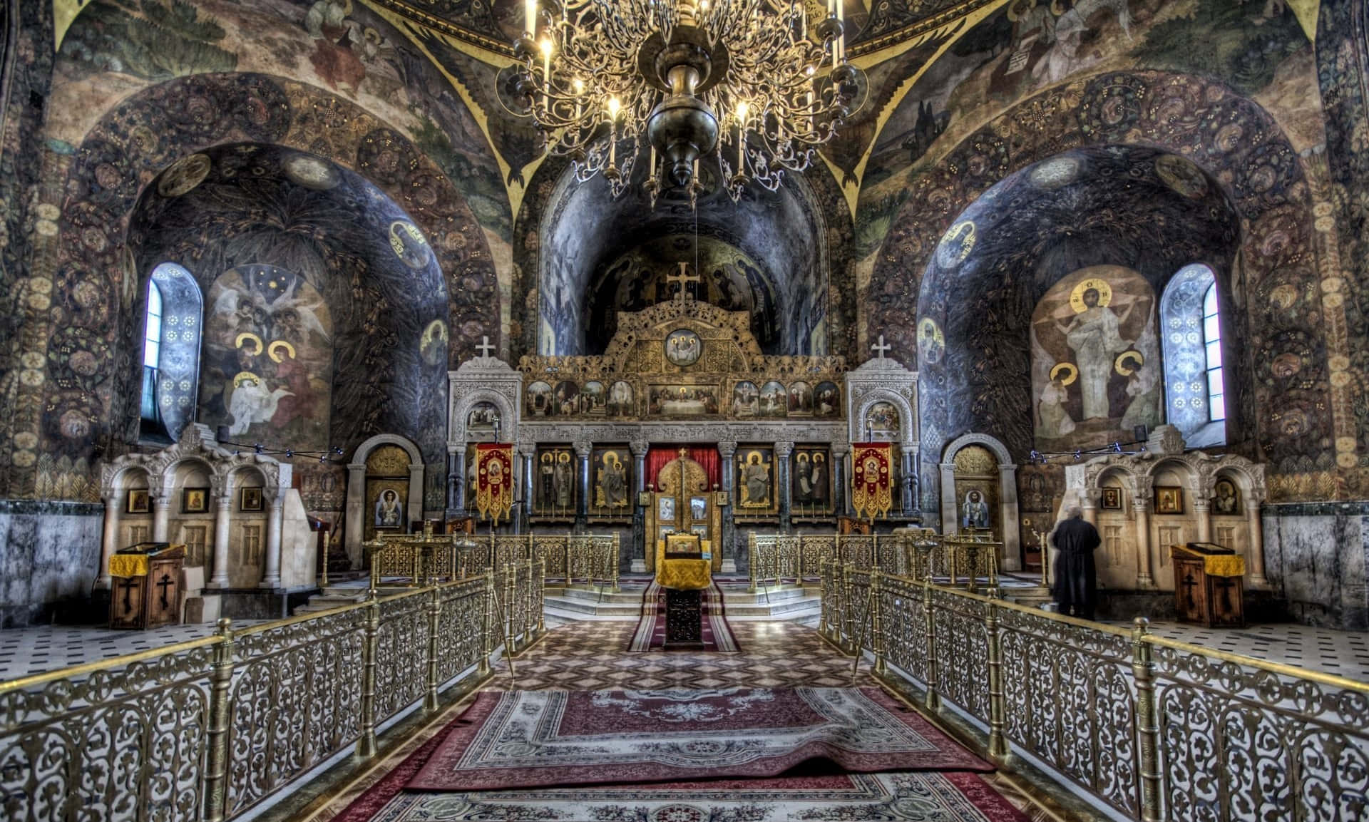 1920x1153 Download Ornate Orthodox Church Interior Wallpaper