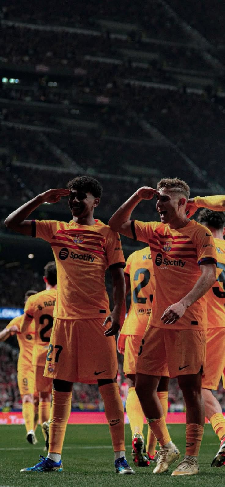736x1594 Fermin Lopez & Lamine Yamal Wallpaper