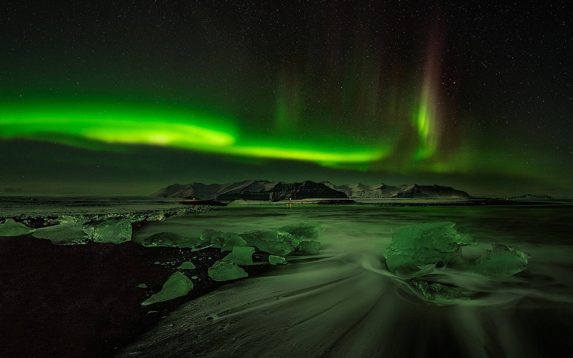 1920x1200 Download Arctic Aurora Borealis Wallpaper