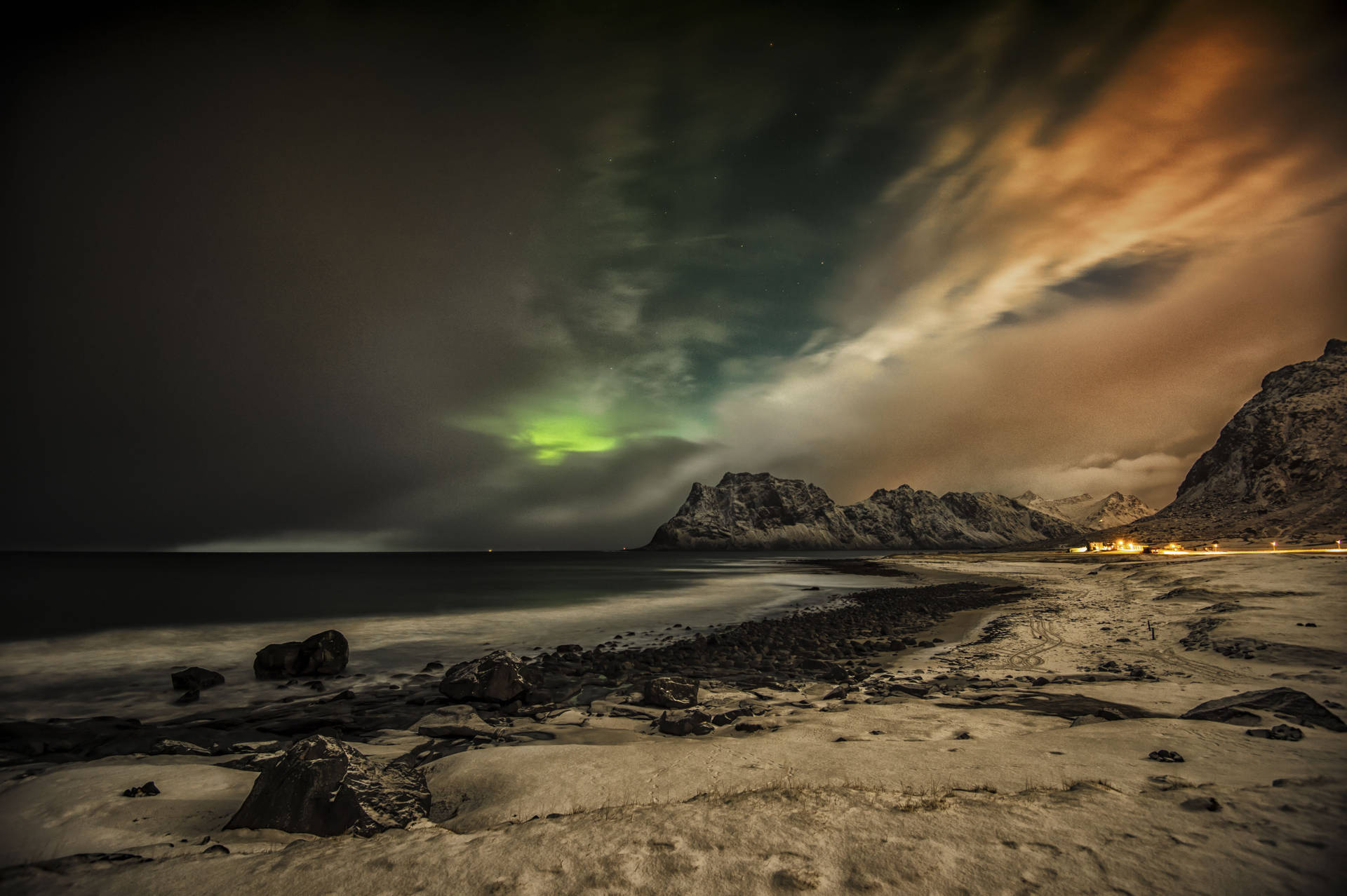 1920x1278 Download Arctic Beautiful Night Wallpaper
