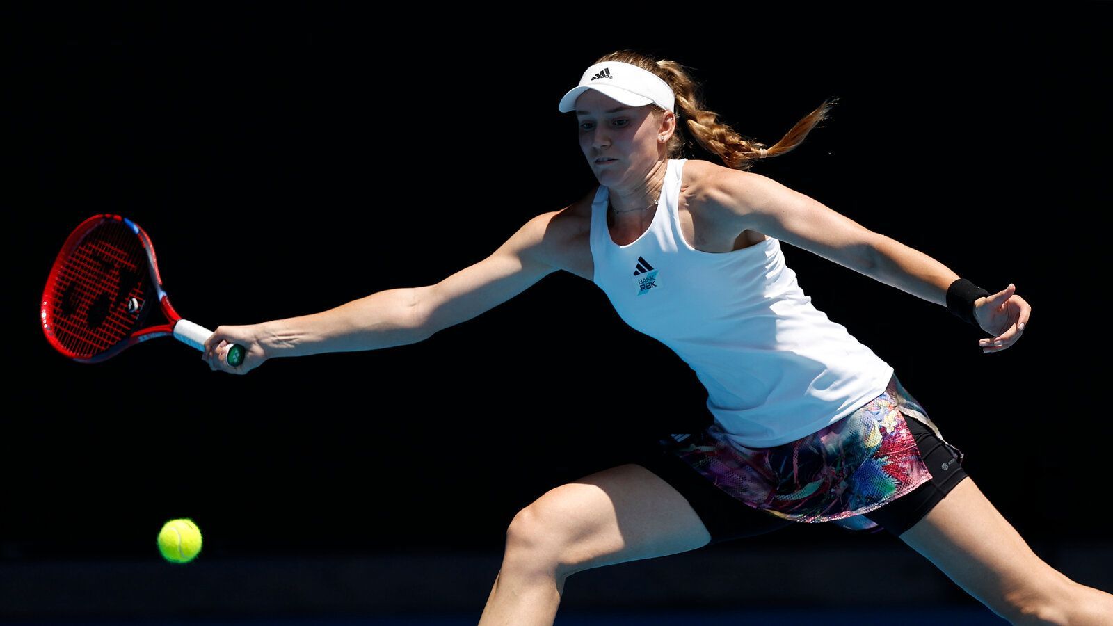 1600x900 Elena Rybakina Defeats Iga Swiatek in Australian Open