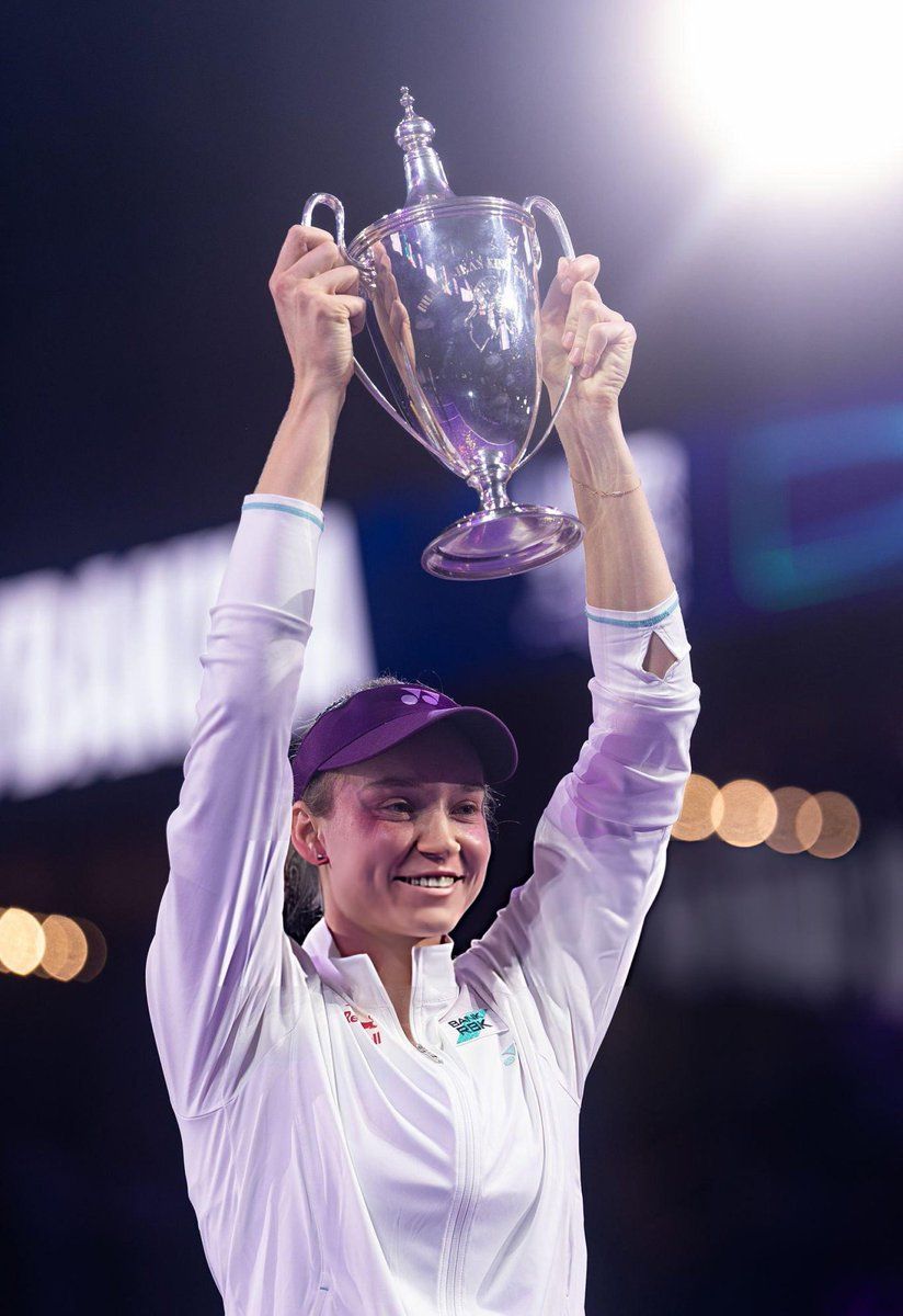 824x1200 Some wallpaper of Elena Rybakina with her trophy yesterday. HQ quality. Portrait format. #WTAFinals