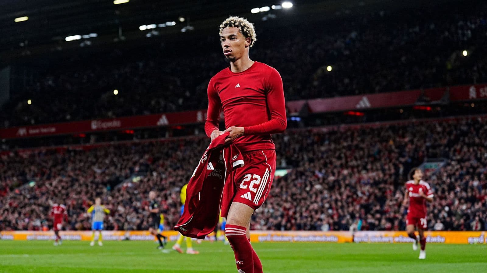 1600x900 Vodacom Soccer. News. Arne Slot slams 'stupid' Hugo Ekitike red card in Liverpool Carabao Cup win