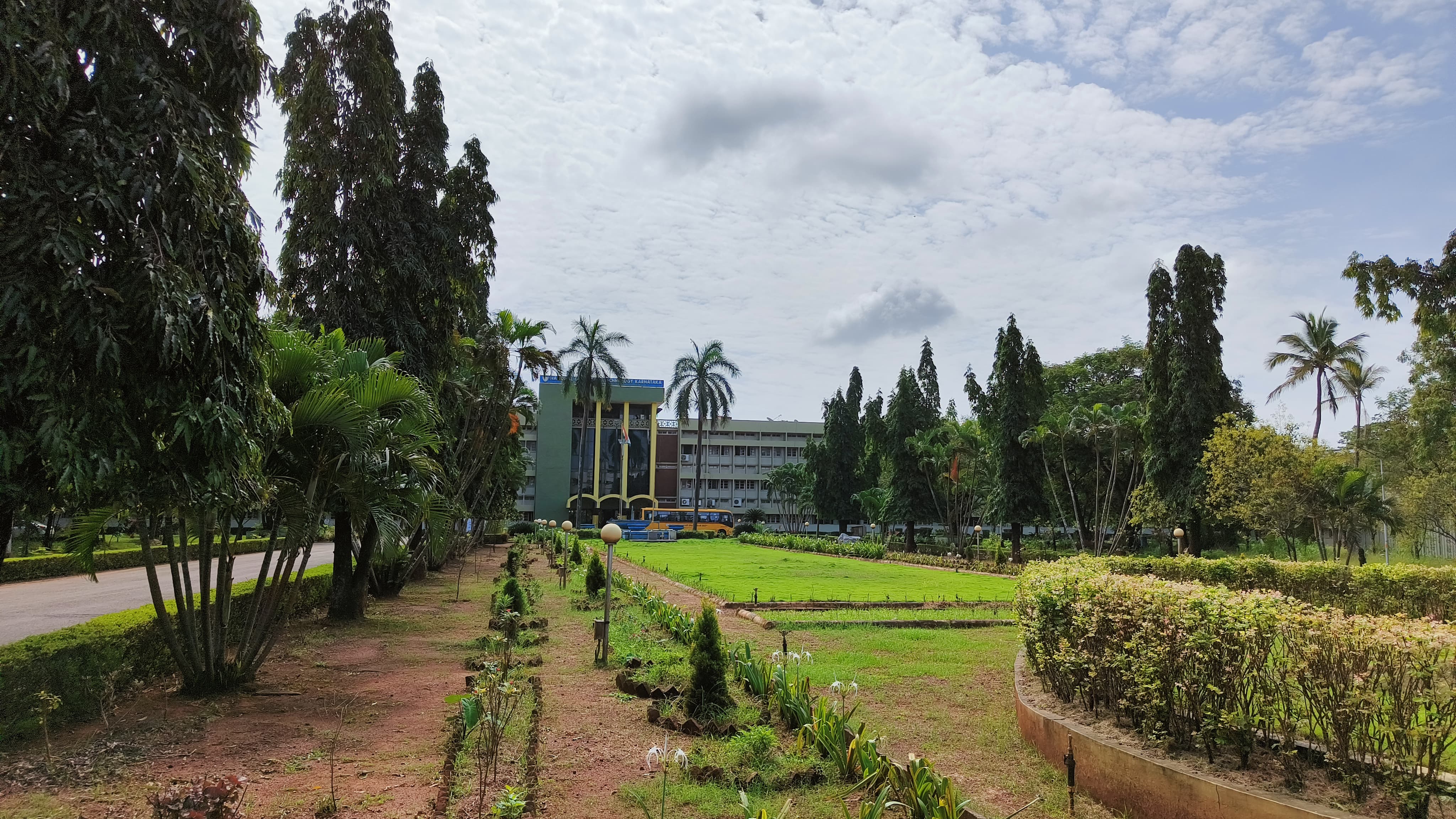 4096x2304 Sneak Peek of NITK surathkal