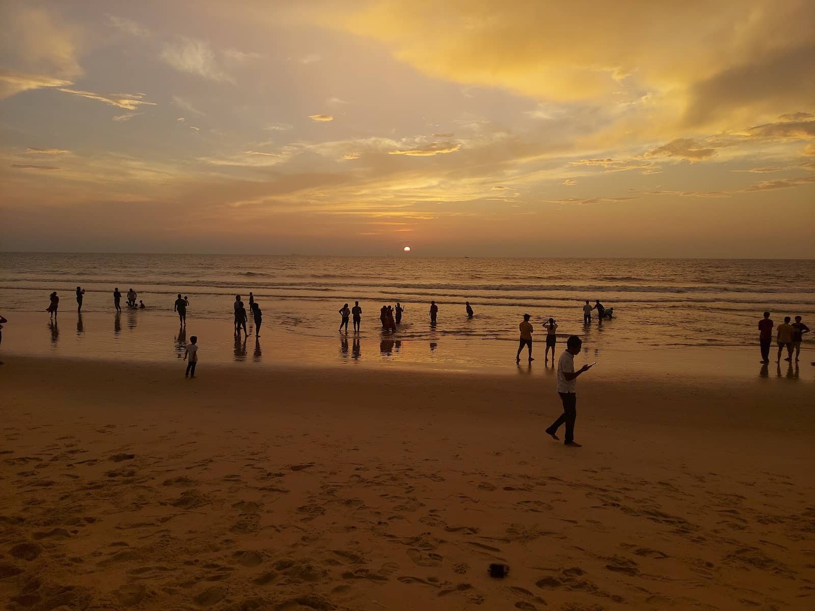 1600x1200 Surathkal Beach NITK (2025)