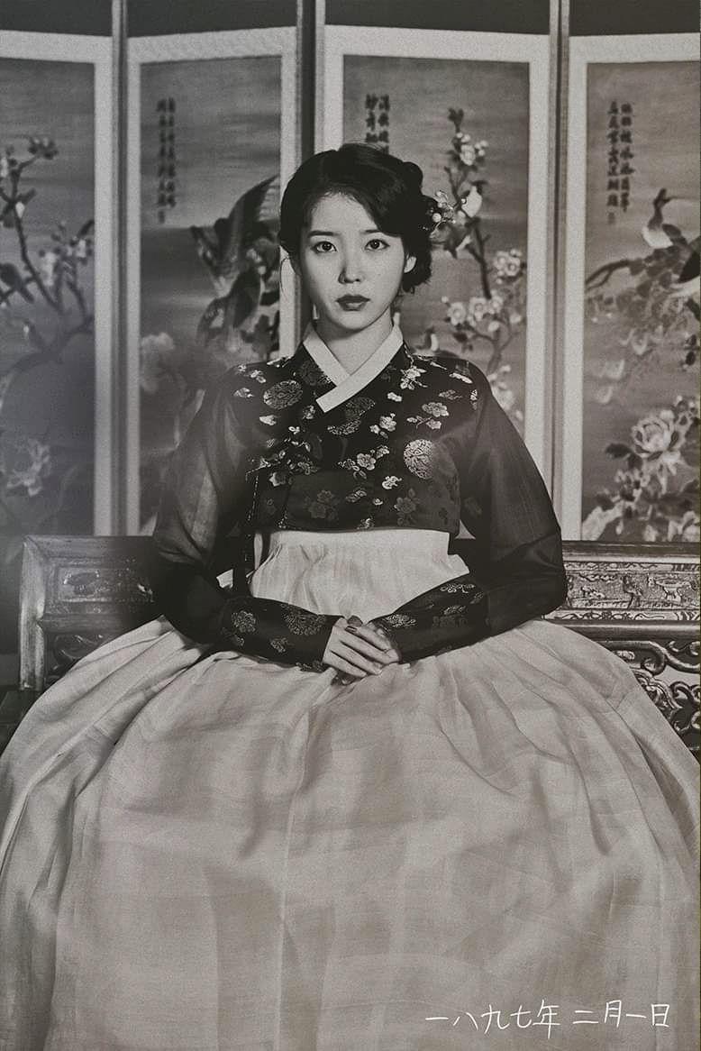 778x1166 keismagic: Jang Man Wol's Old Photo (Hotel Del Luna)
