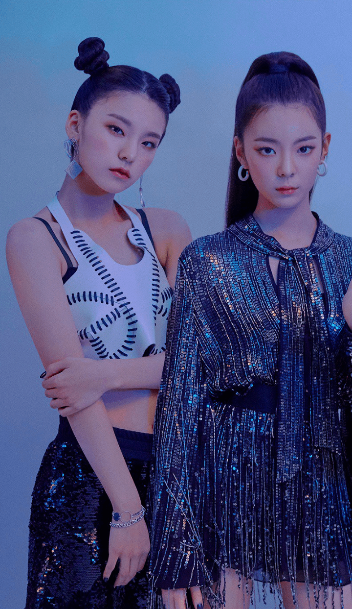 720x1243 Yeji Itzy Wallpaper