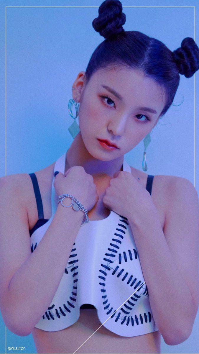 675x1200 Yeji Itzy Wallpaper