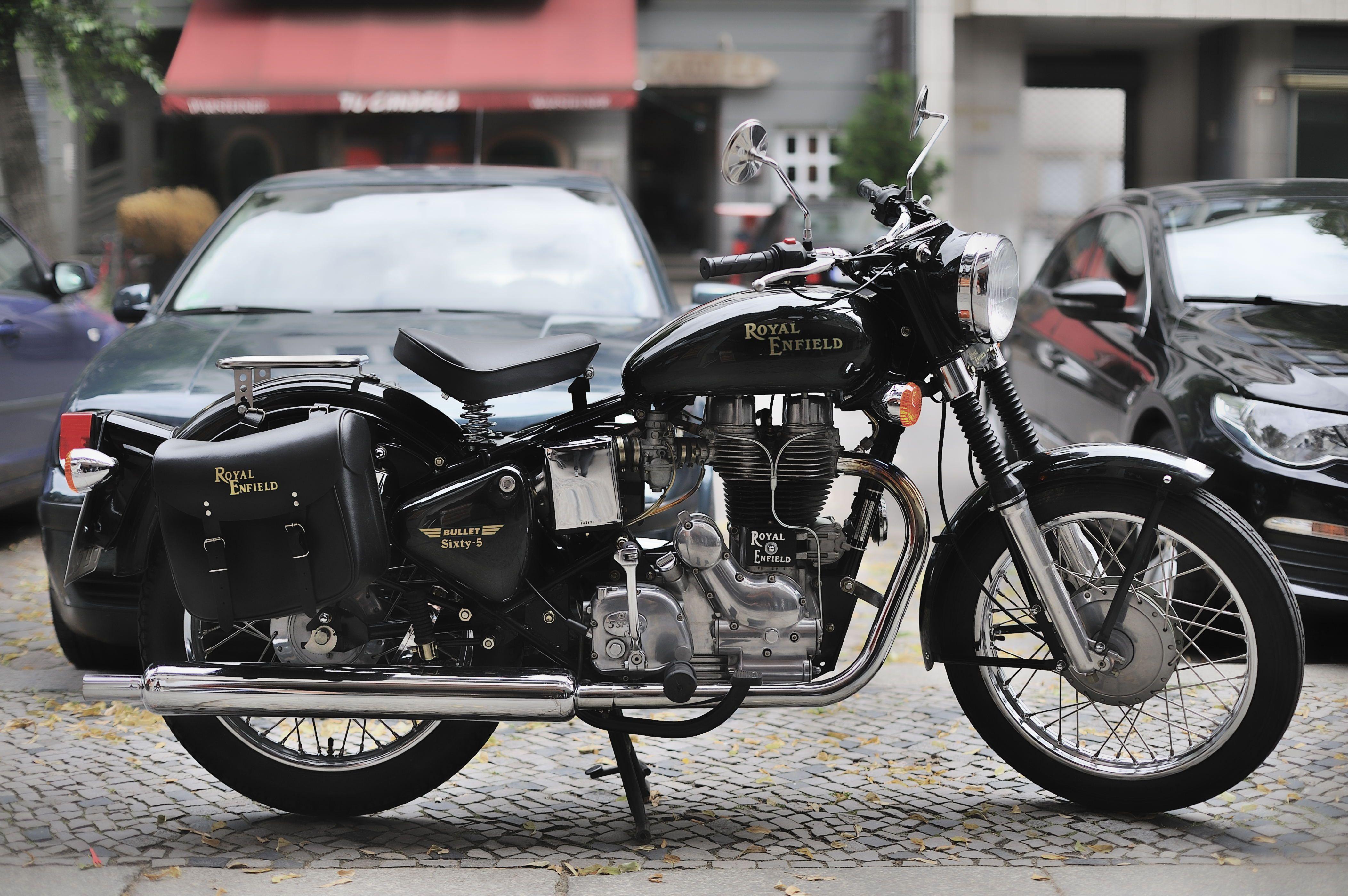 4211x2801 Royal Enfield Bullet Sixty 5 F Wallpaperx2801