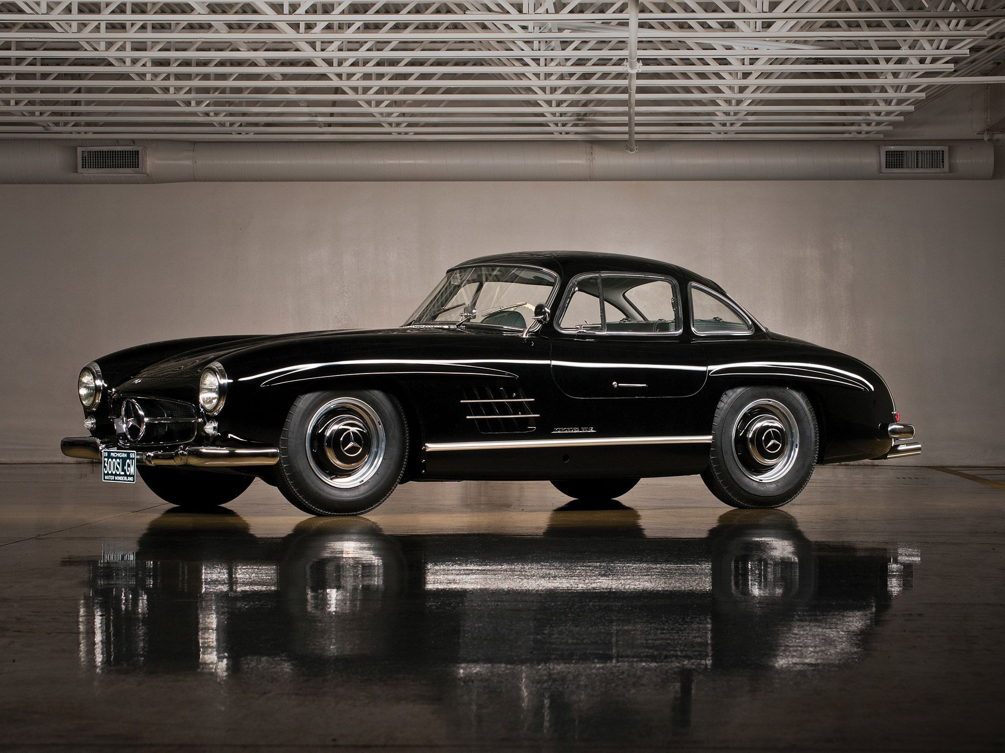 2048x1536 Mercedes Benz 300 SL Gullwing Wallpaper