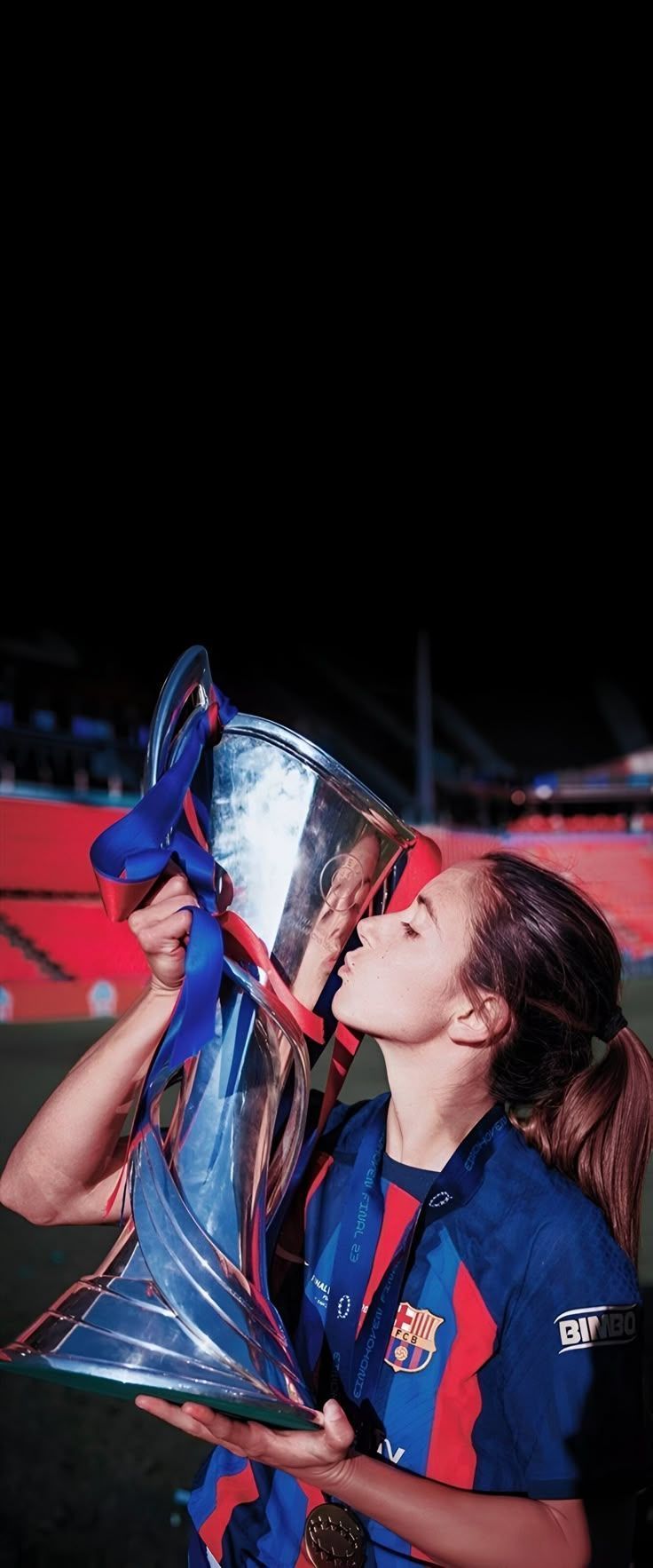 736x1766 Aitana Bonmati Wallpaper