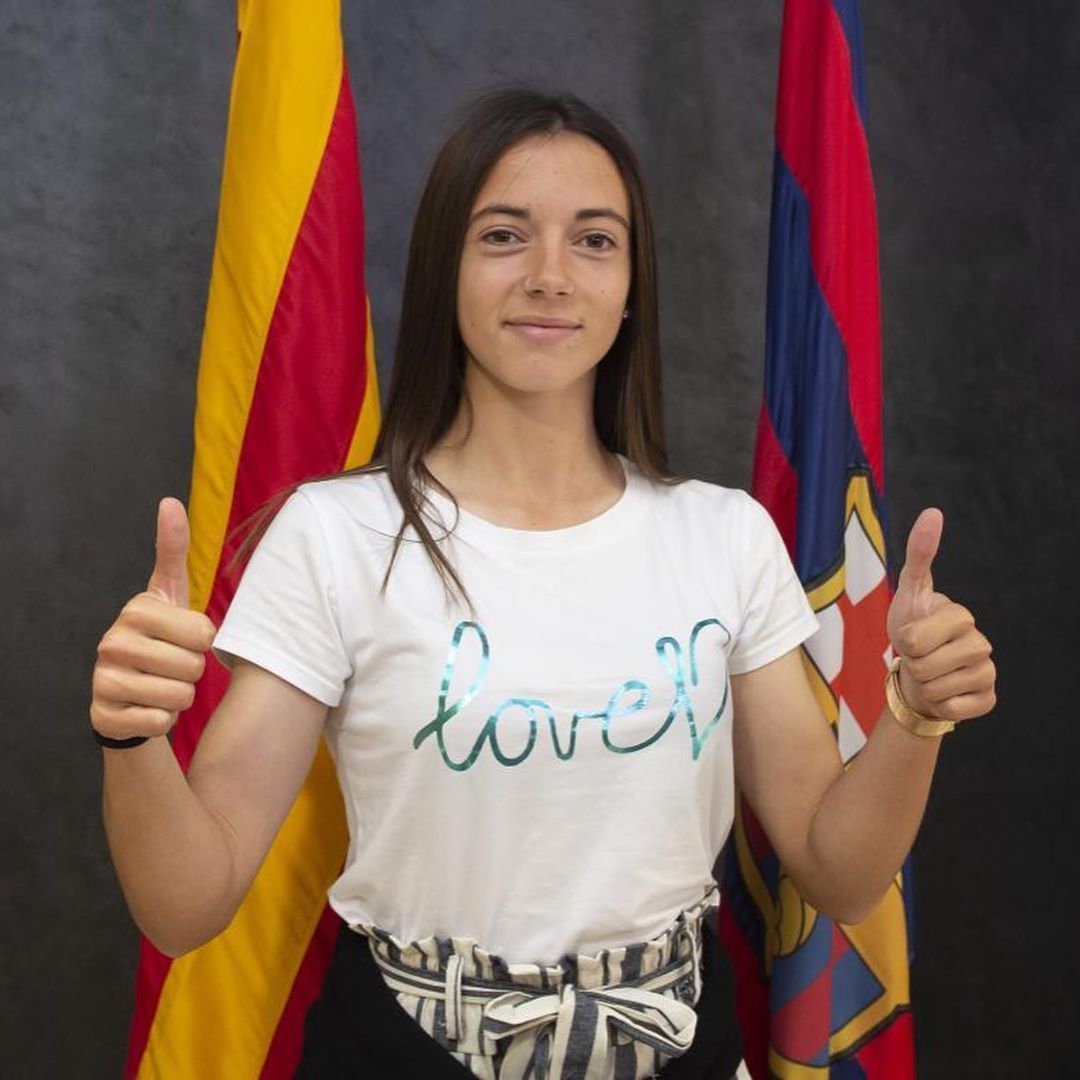 1080x1080 Aitana Bonmatí Wallpaper