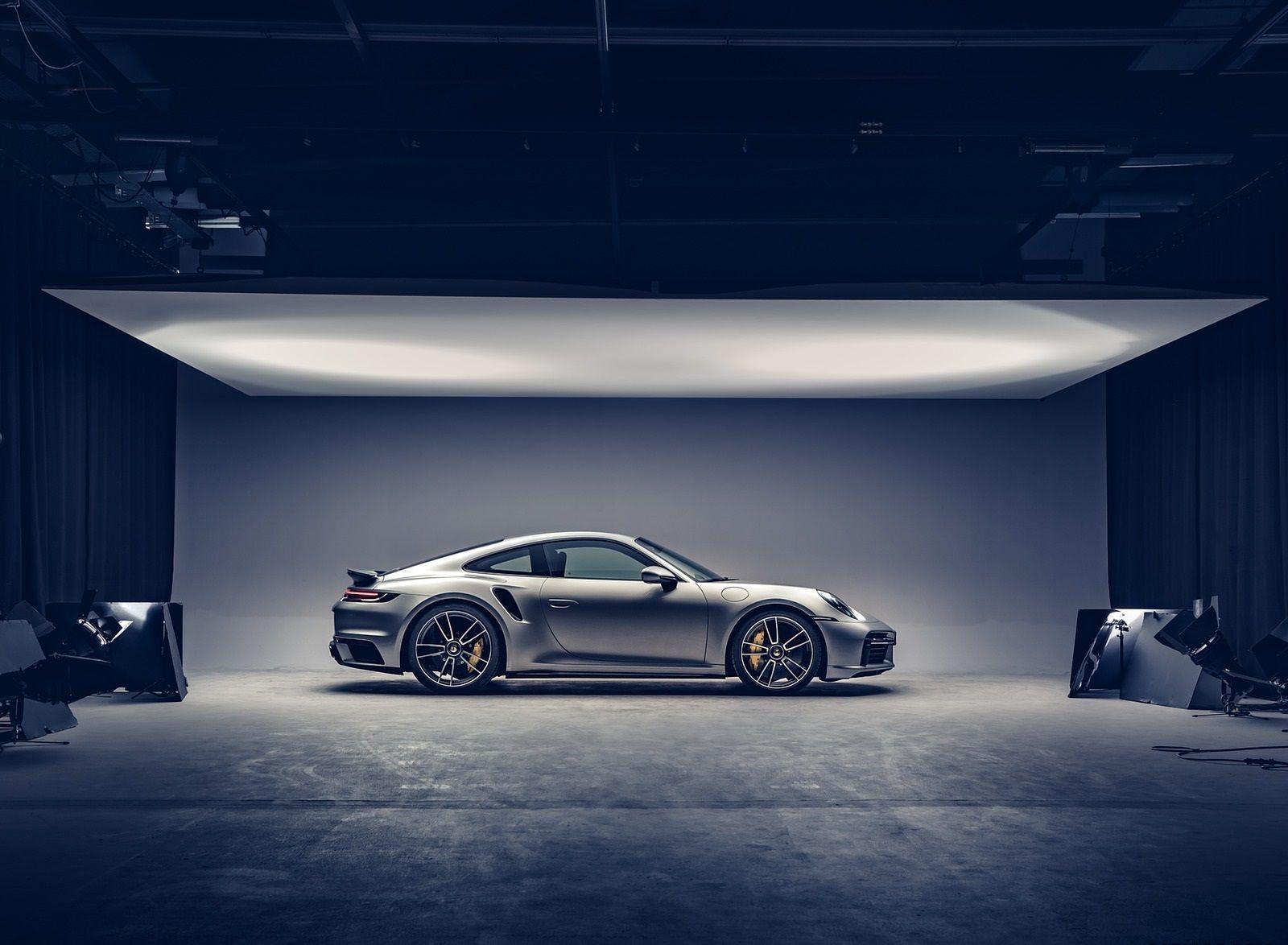 1600x1174 Porsche 911 Turbo S Coupe Side Wallpaper (9)