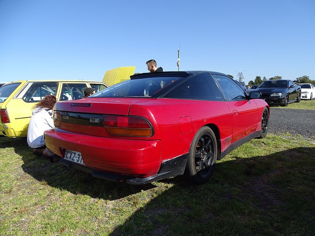 1024x768 Nissan
