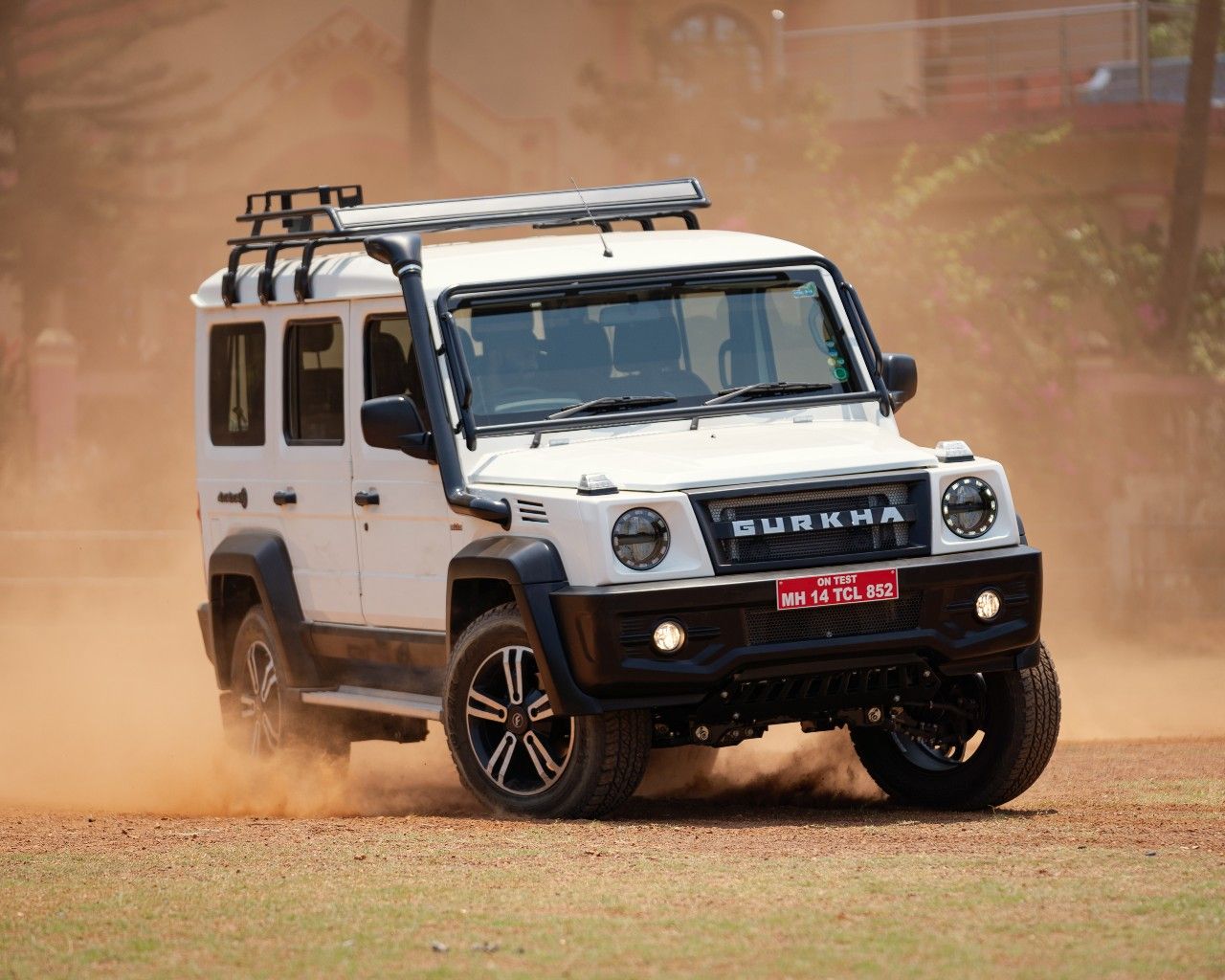 1280x1024 Gurkha Reborn: Powerful, Spacious, and Highly Desirable