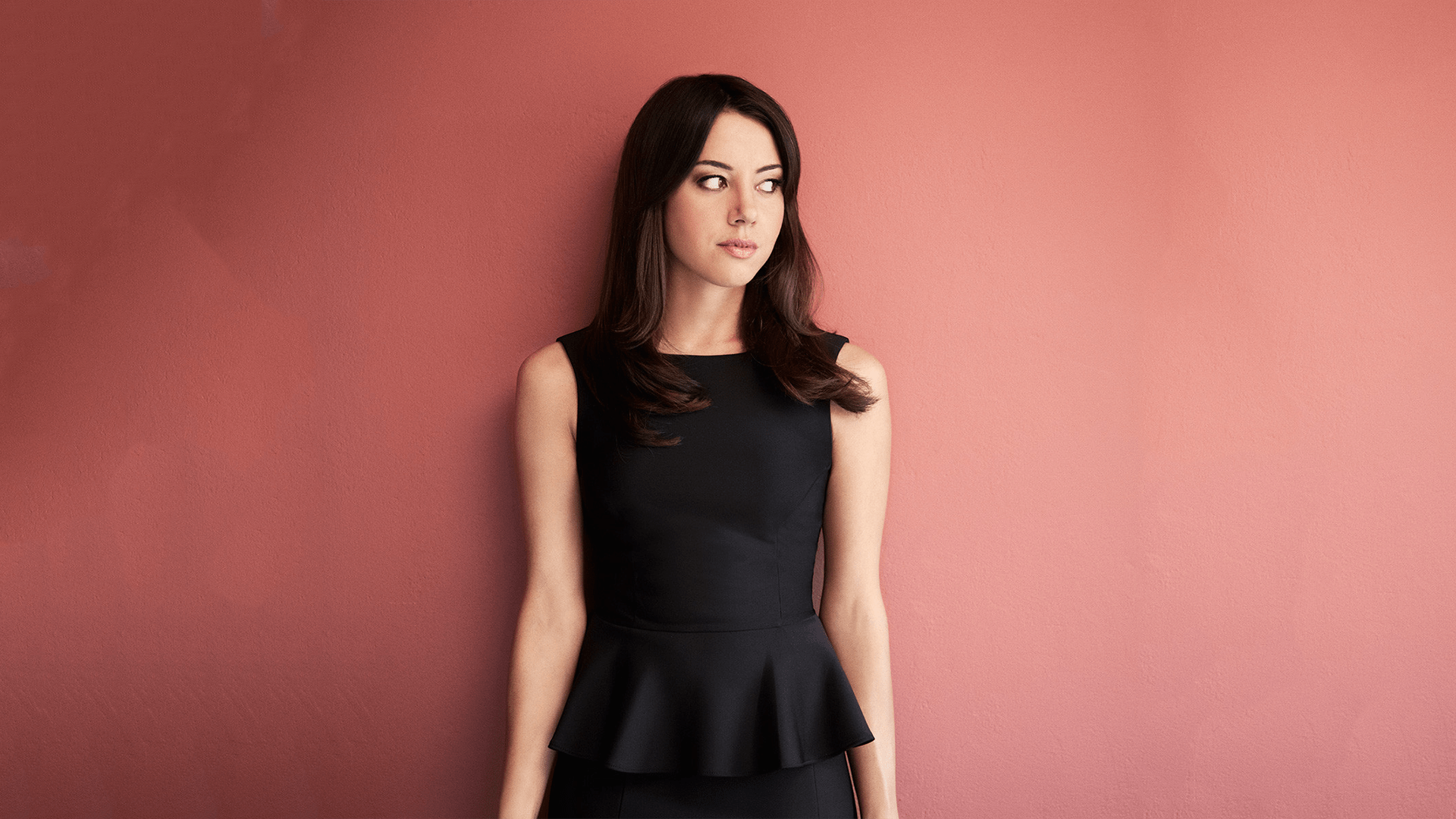 1920x1080 #women, #celebrity, #looking into the distance, #brunette