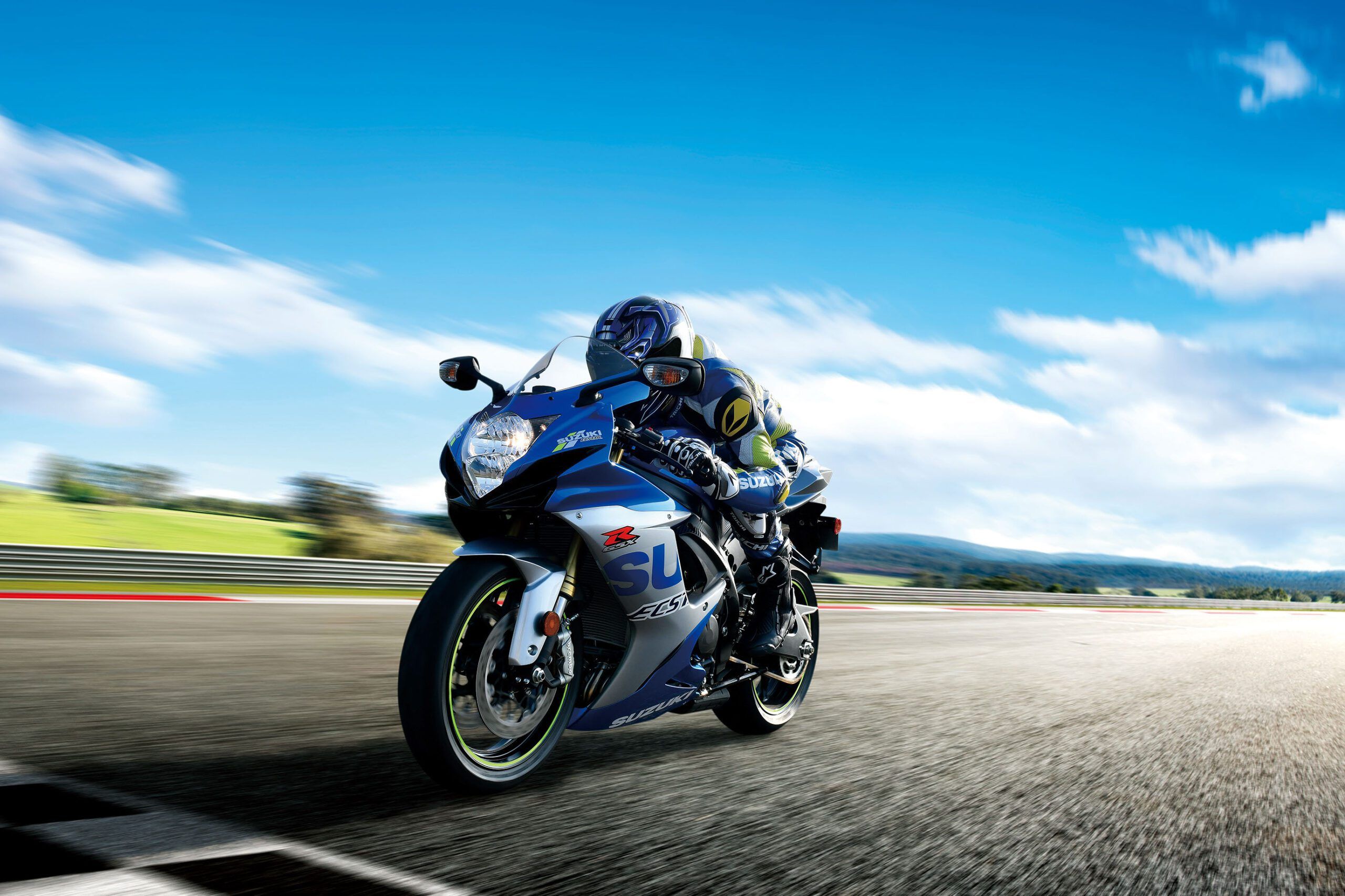 2560x1706 The Suzuki GSX R750: Is There No Replacement For Displacement?