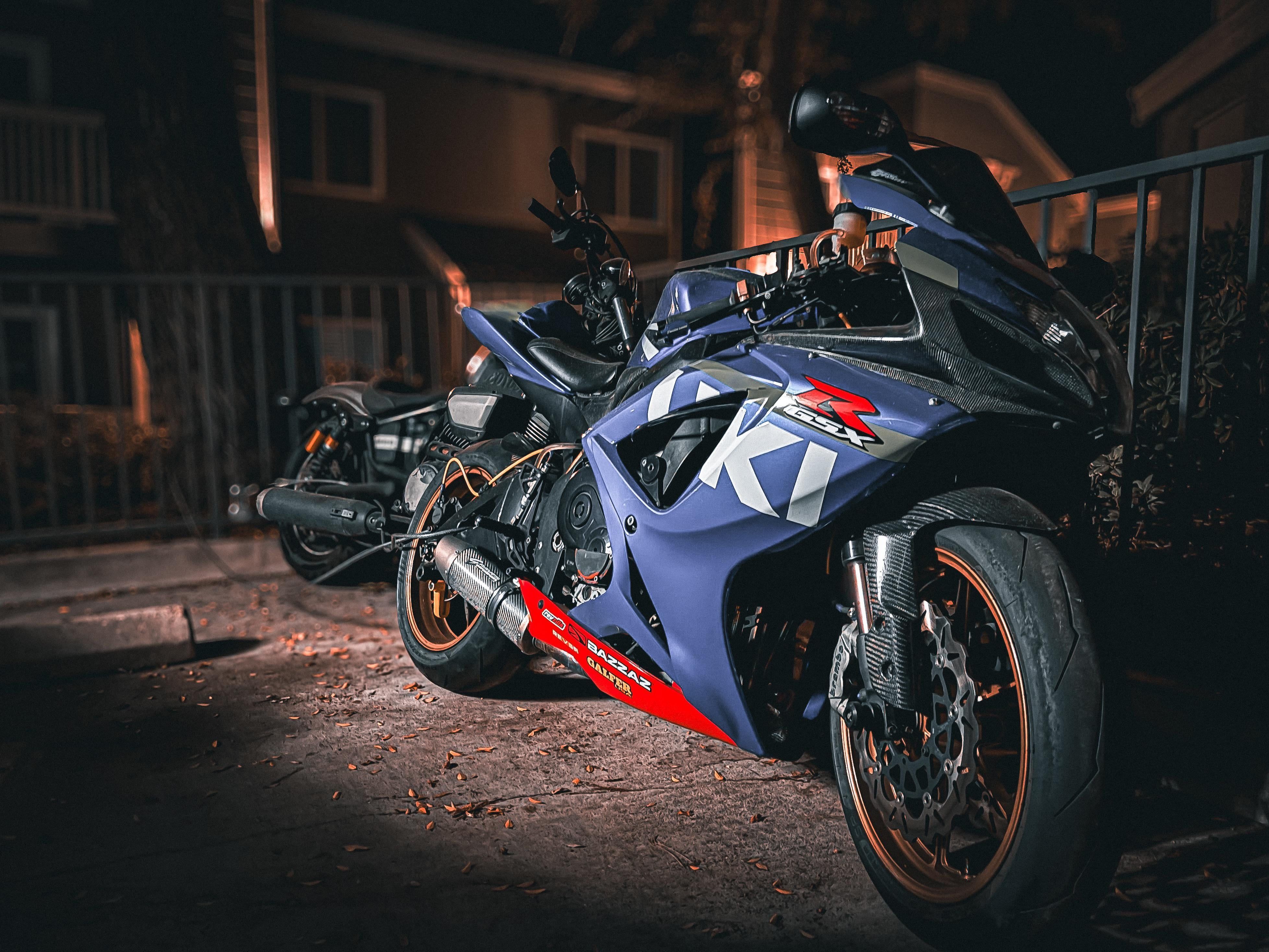 3913x2935 My GSXR 750