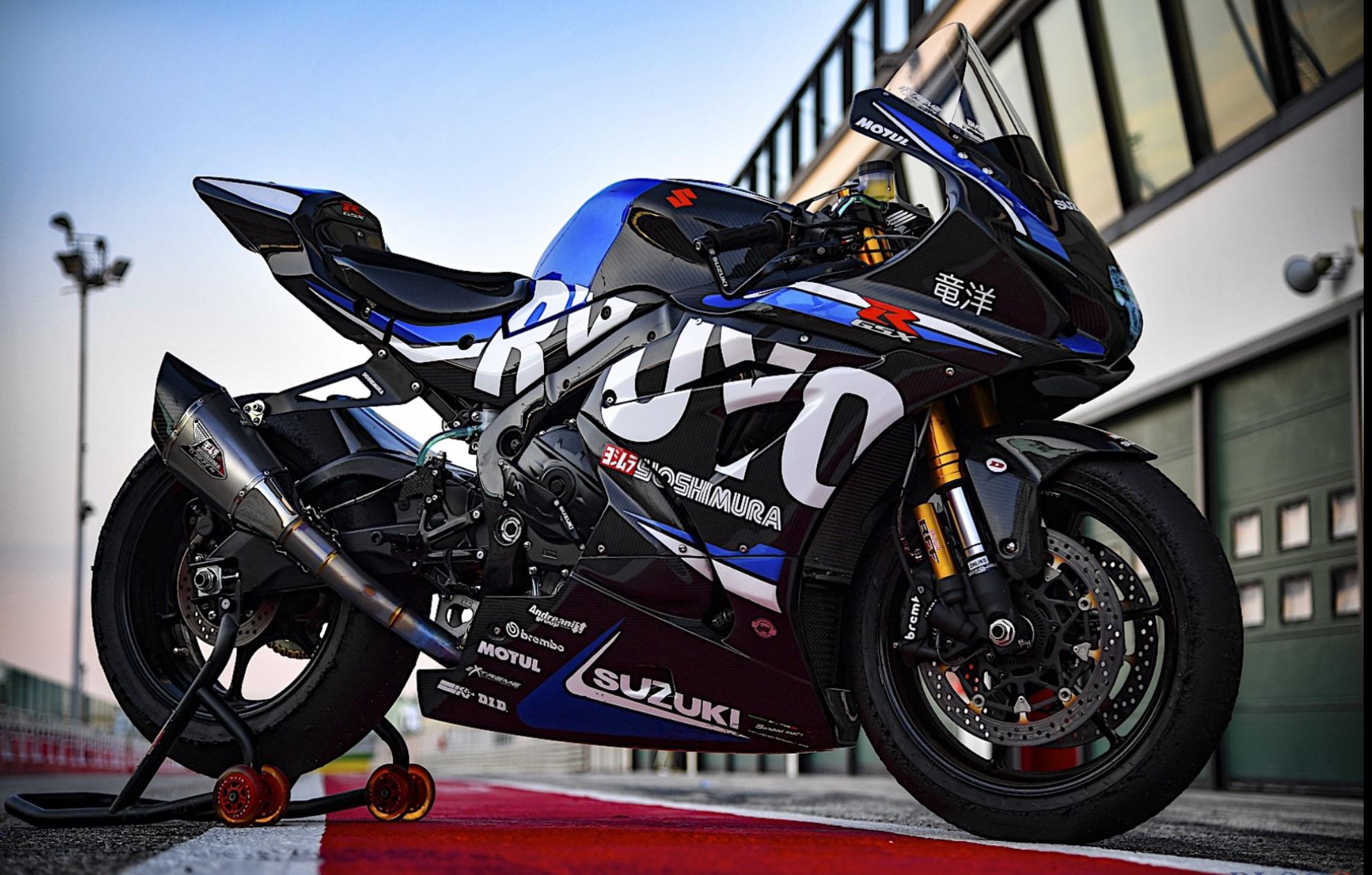 1980x1262 GSXR 600 750 Seat Set