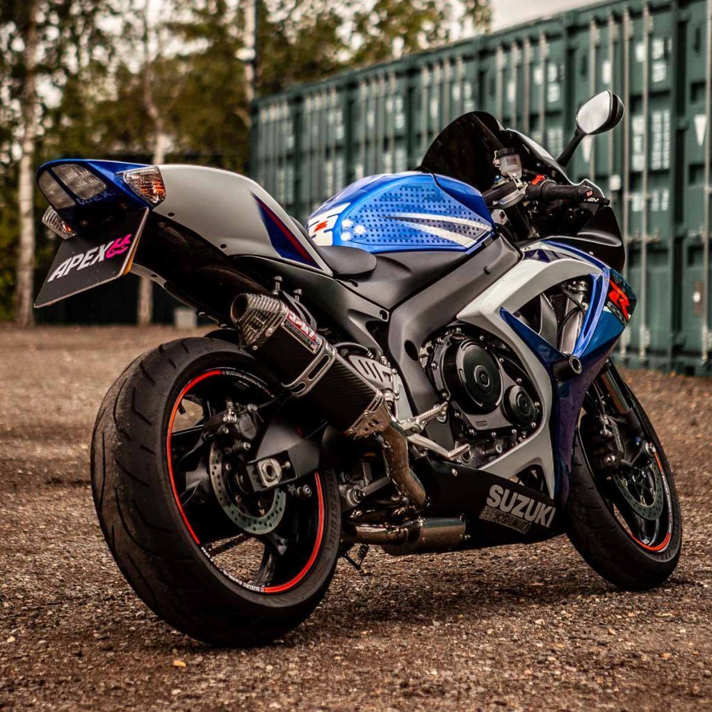 1024x1024 Suzuki GSX R 750 K7