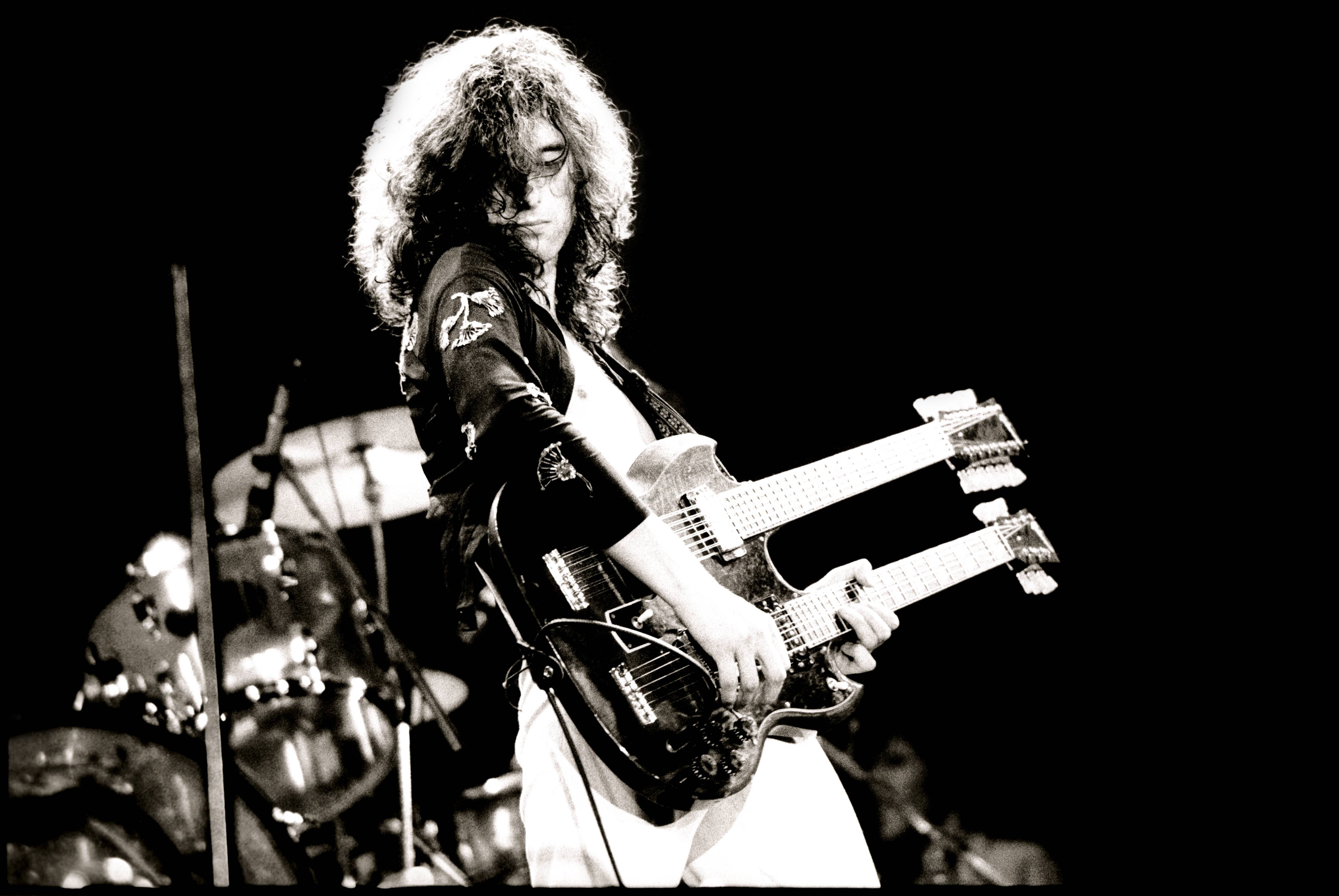 Jimmy Page Wallpapers Top Free Jimmy Page Backgrounds WallpaperAccess