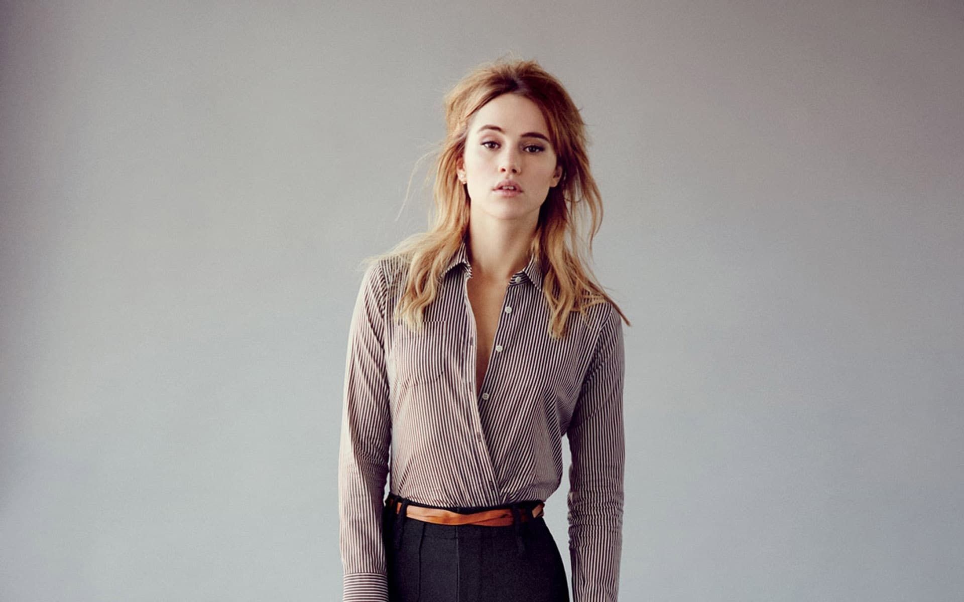 1920x1200 Suki Waterhouse Wallpaper