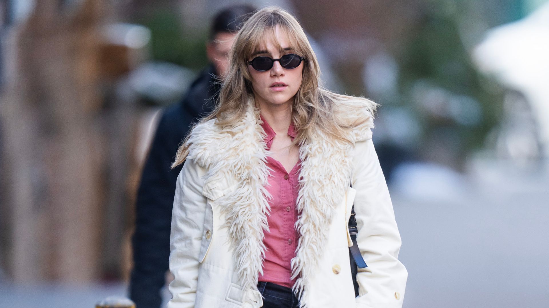 1920x1080 Suki Waterhouse Is A Real Life Penny Lane In Dazzling Afghan Coat And Jeans. HELLO!
