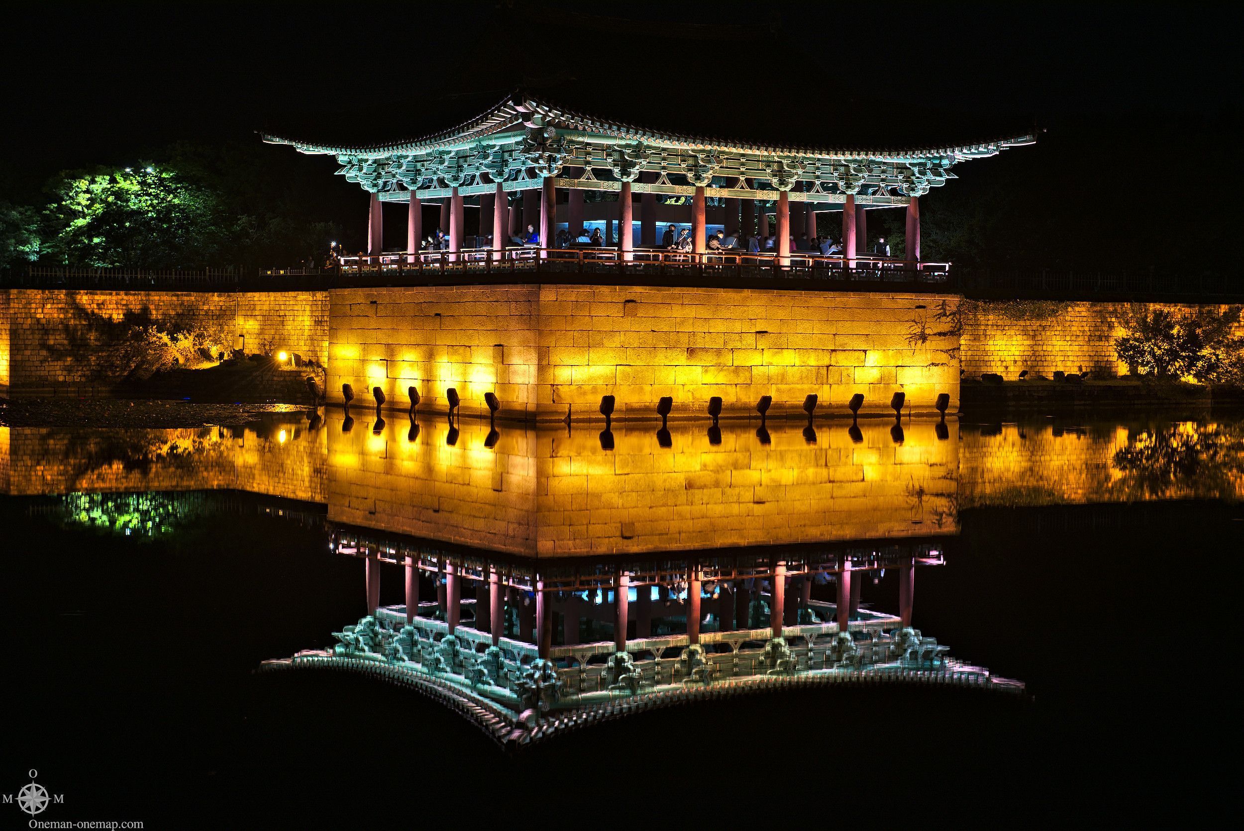2500x1671 Gyeongju: Of (Grave-)Hills and Mountains. One Man, One Map
