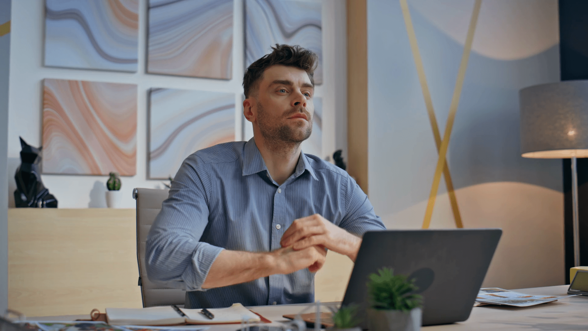 Man Working Wallpapers - Top Free Man Working Backgrounds - WallpaperAccess