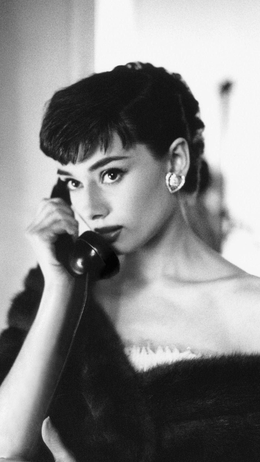 1080x1920 Audrey Hepburn Background