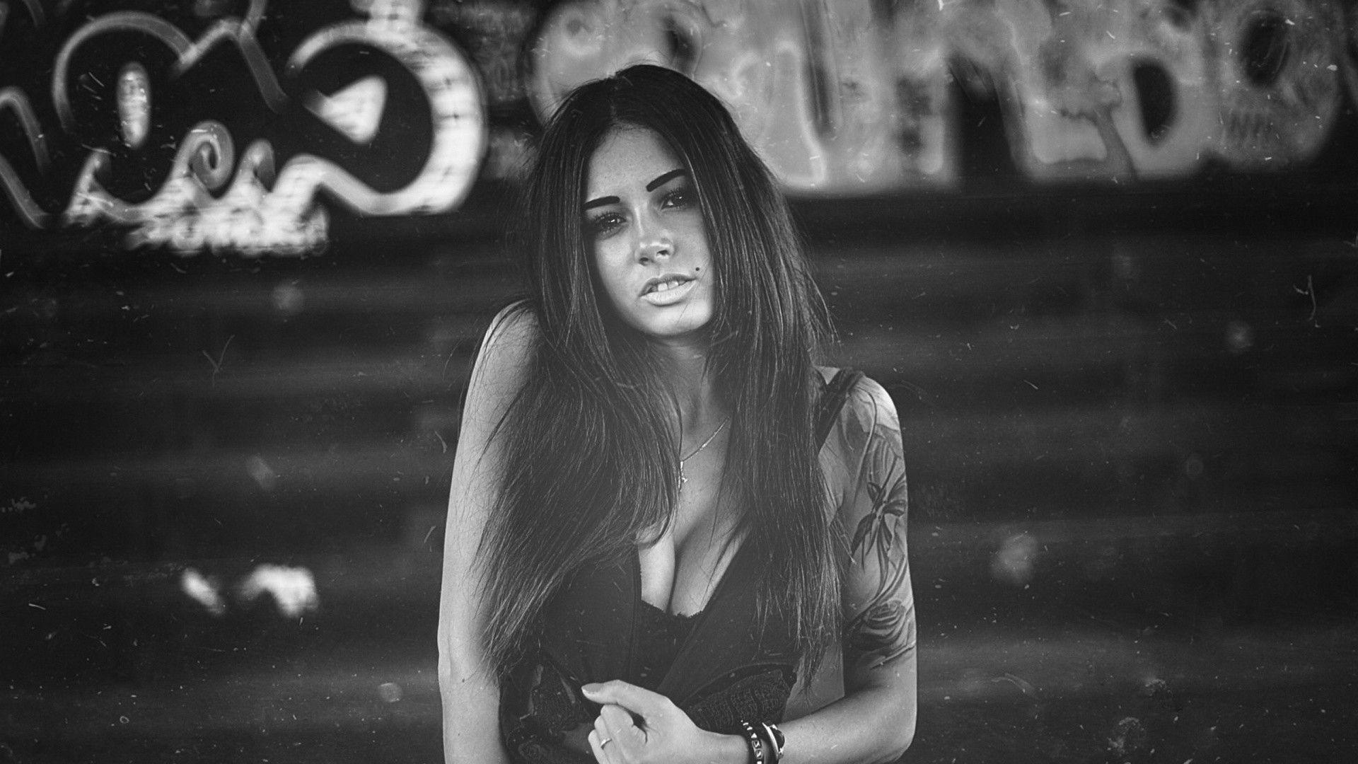 1920x1080 Tattoo Girl Wallpaper HD