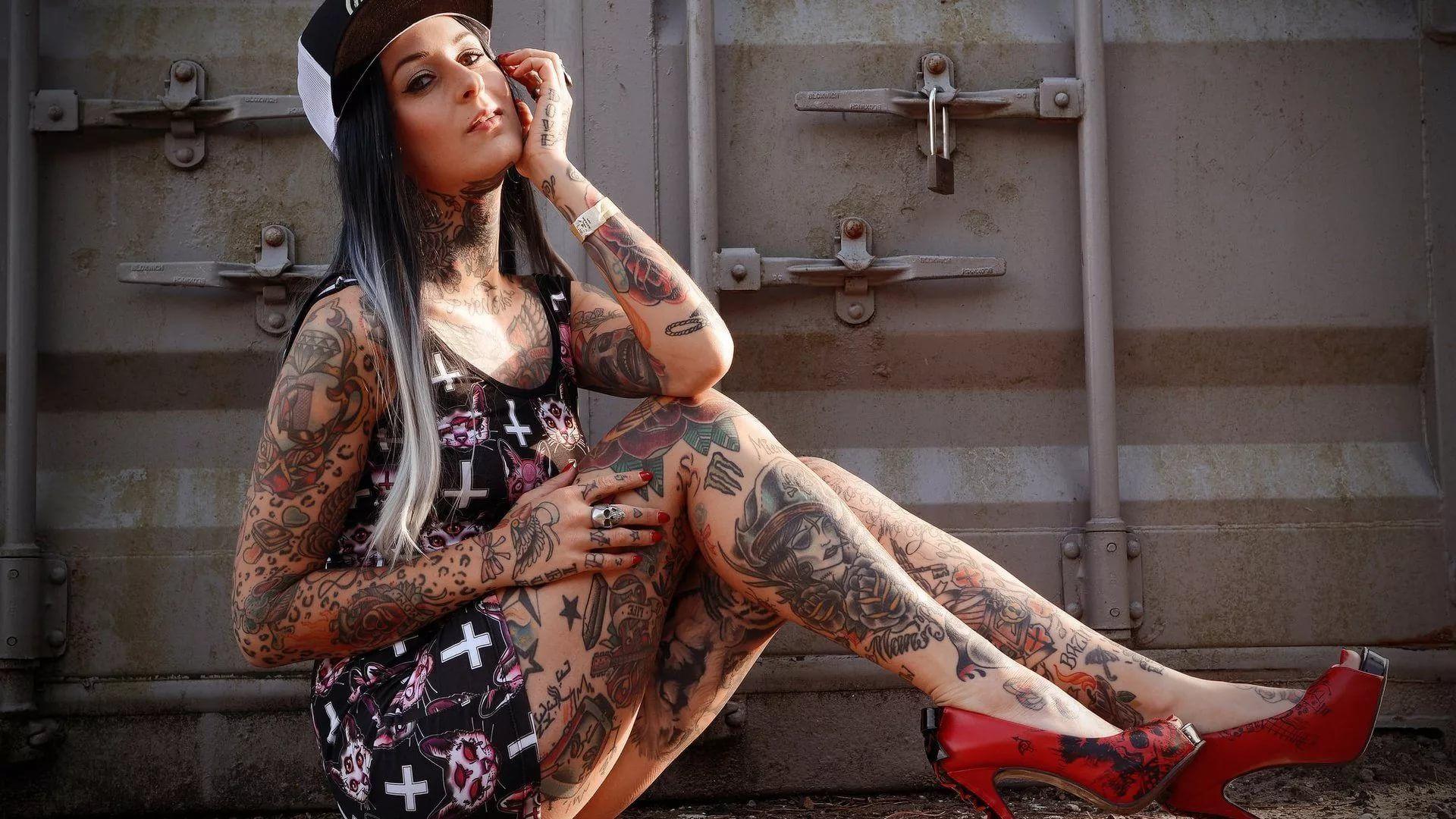 1920x1080 Tattoo Girl Wallpaper