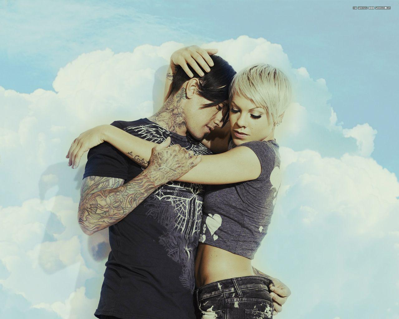 1280x1024 High Resolution P!nk Wallpaper, Amethyst Kobiera
