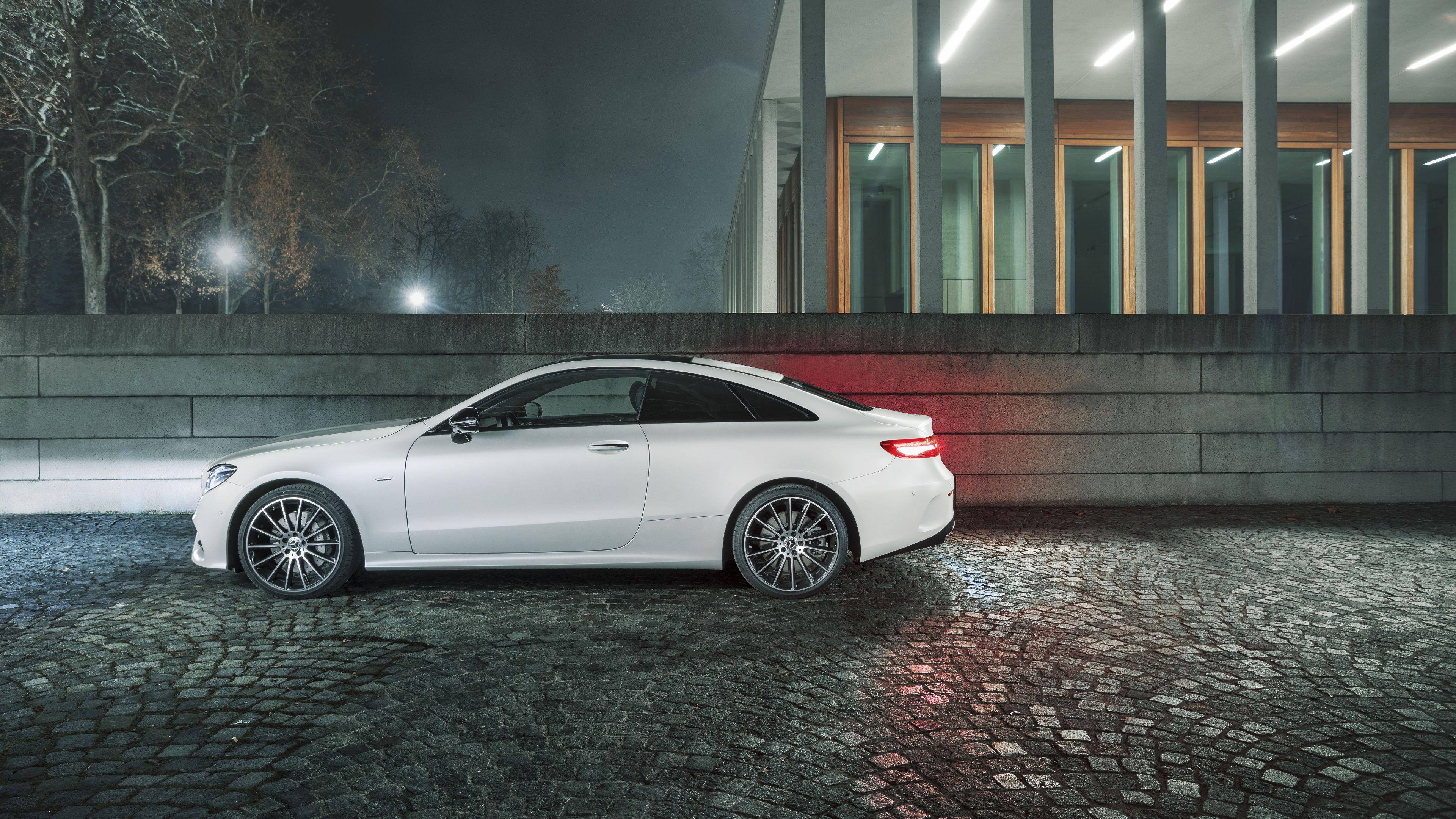 3840x2160 MBsocialcar: Wallpaper