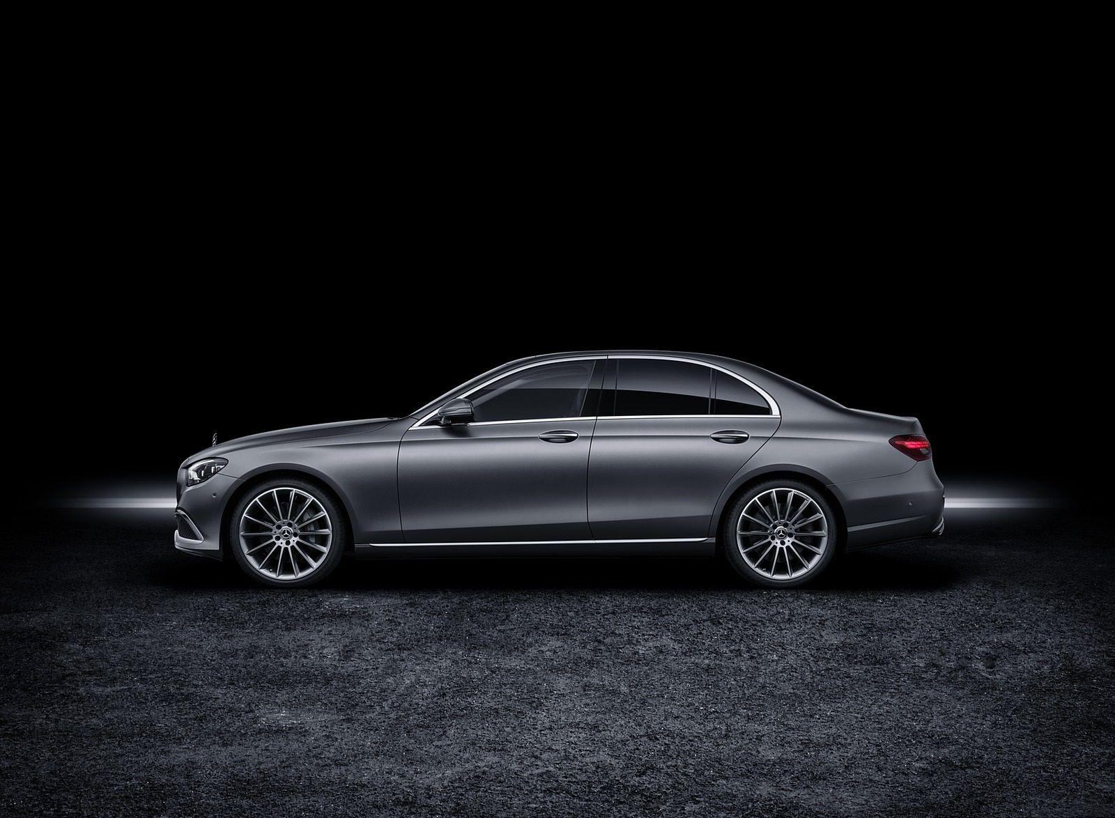 1600x1174 Mercedes Benz E Class (Color: Selenit Grey Magno) Side
