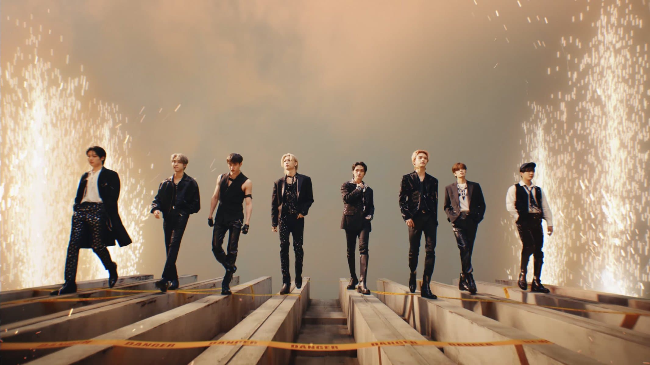 2133x1200 Stray Kids 5 Star Wallpaper