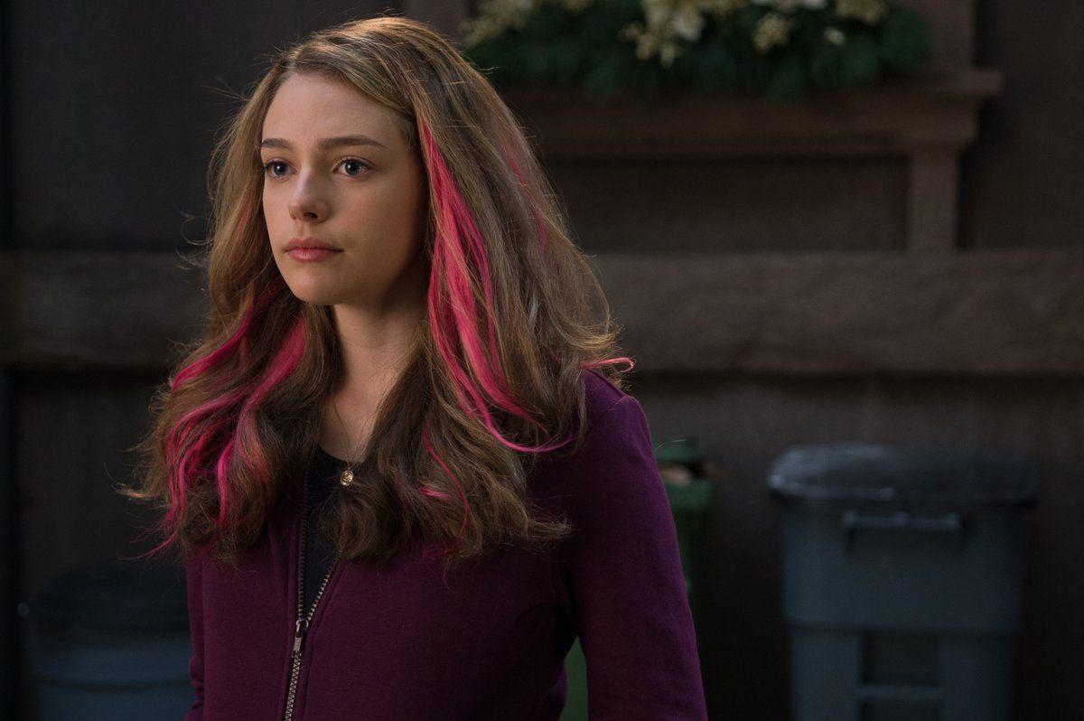 1200x798 Danielle Rose Russell Wallpaper