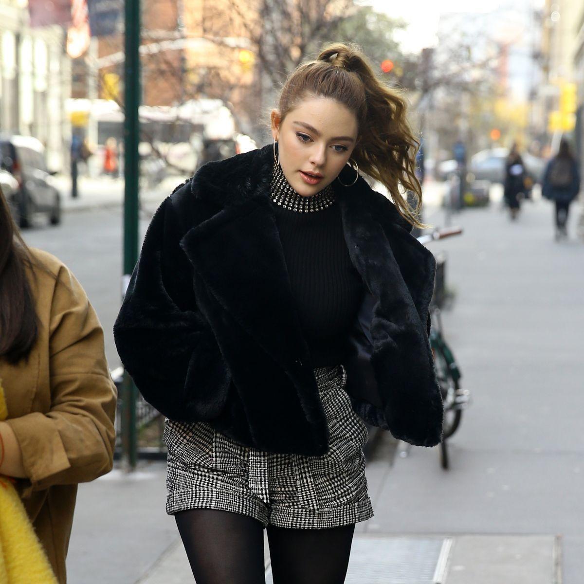 1200x1200 DANIELLE ROSE RUSSELL Arrives At Build Stuidio In New York 11 19