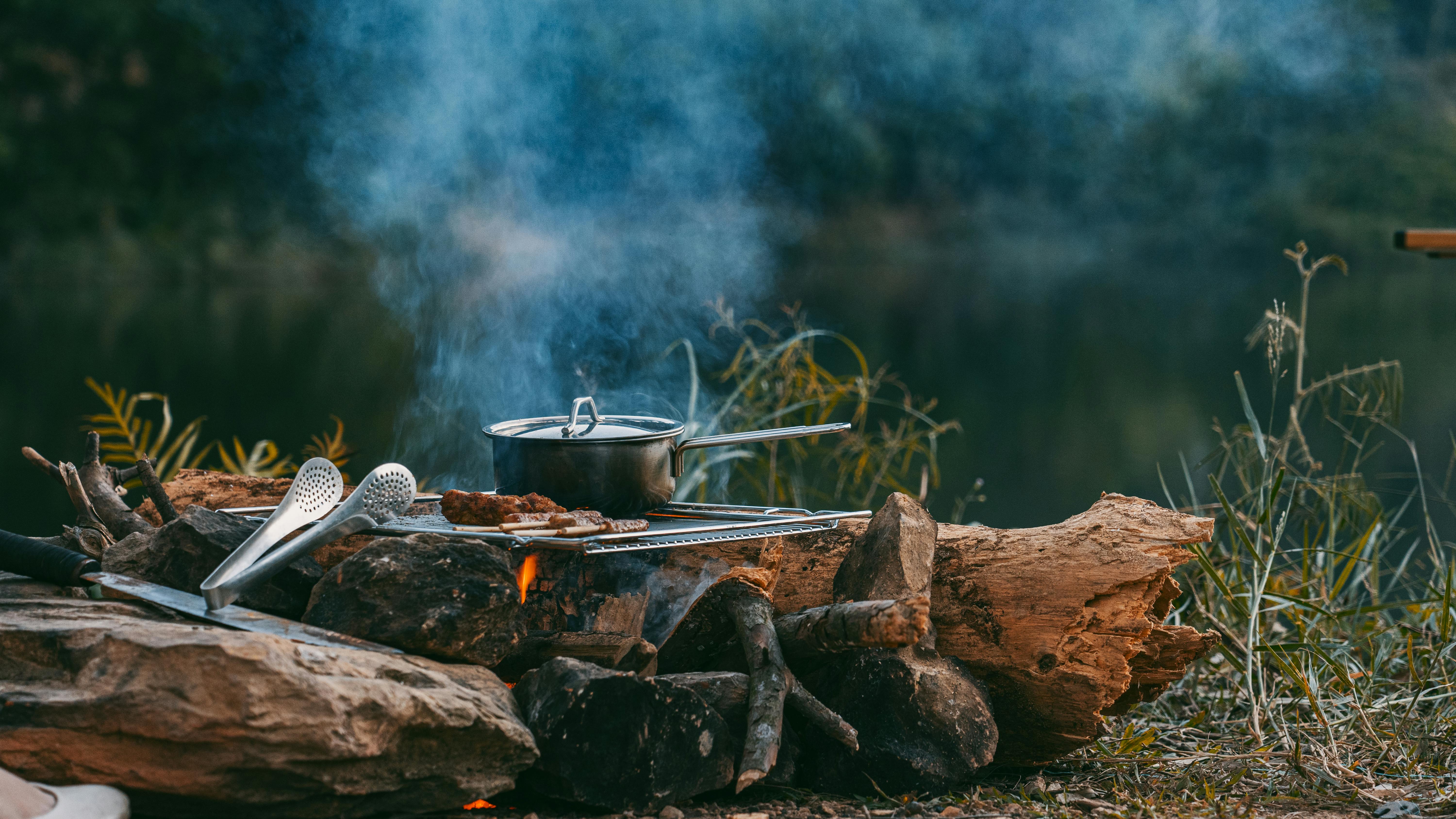 6000x3376 Pot over Campfire · Free