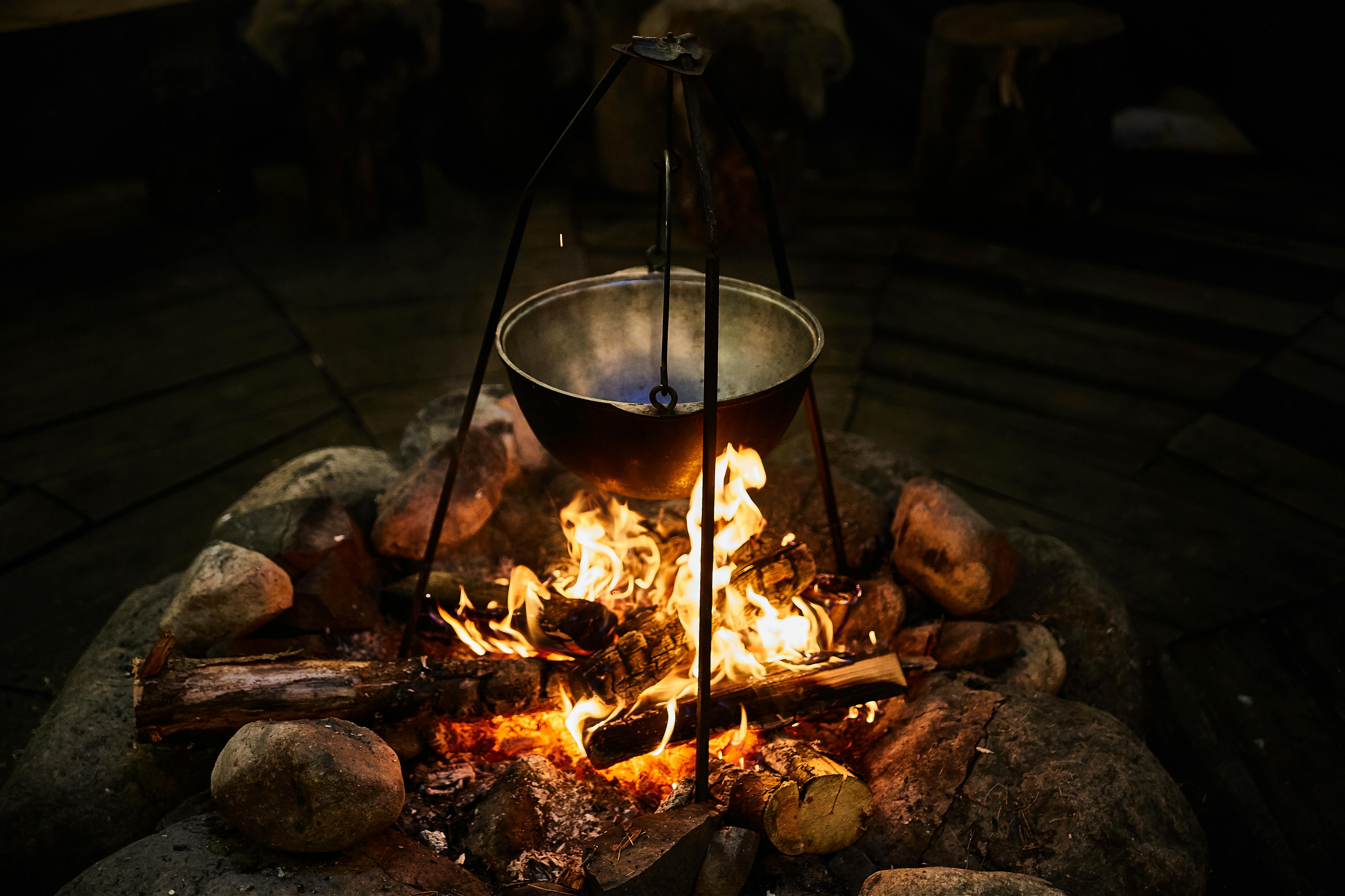 5760x3840 Bonfire · Free