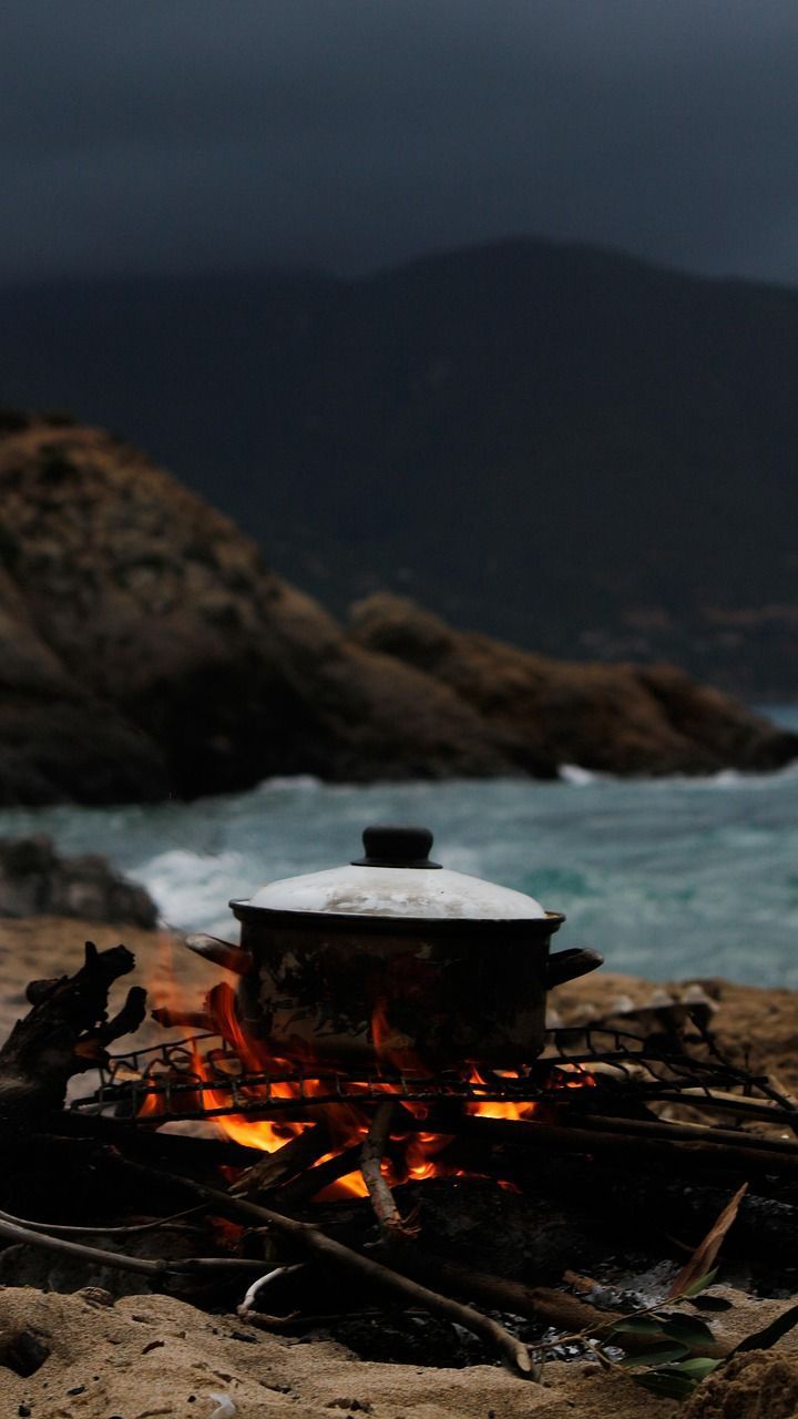 720x1280 Campfire Pot Cook