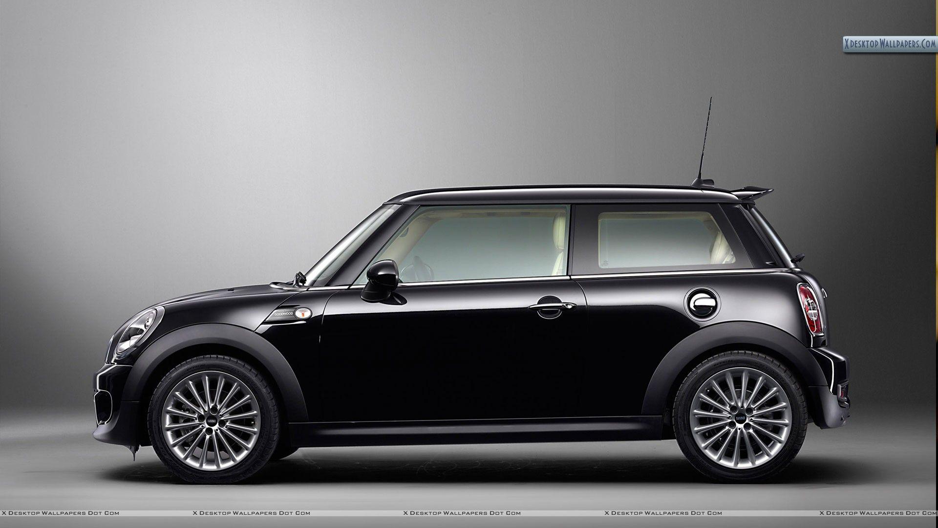 1920x1080 Goodwood Mini Inspired Side Pose in Black Wallpaper