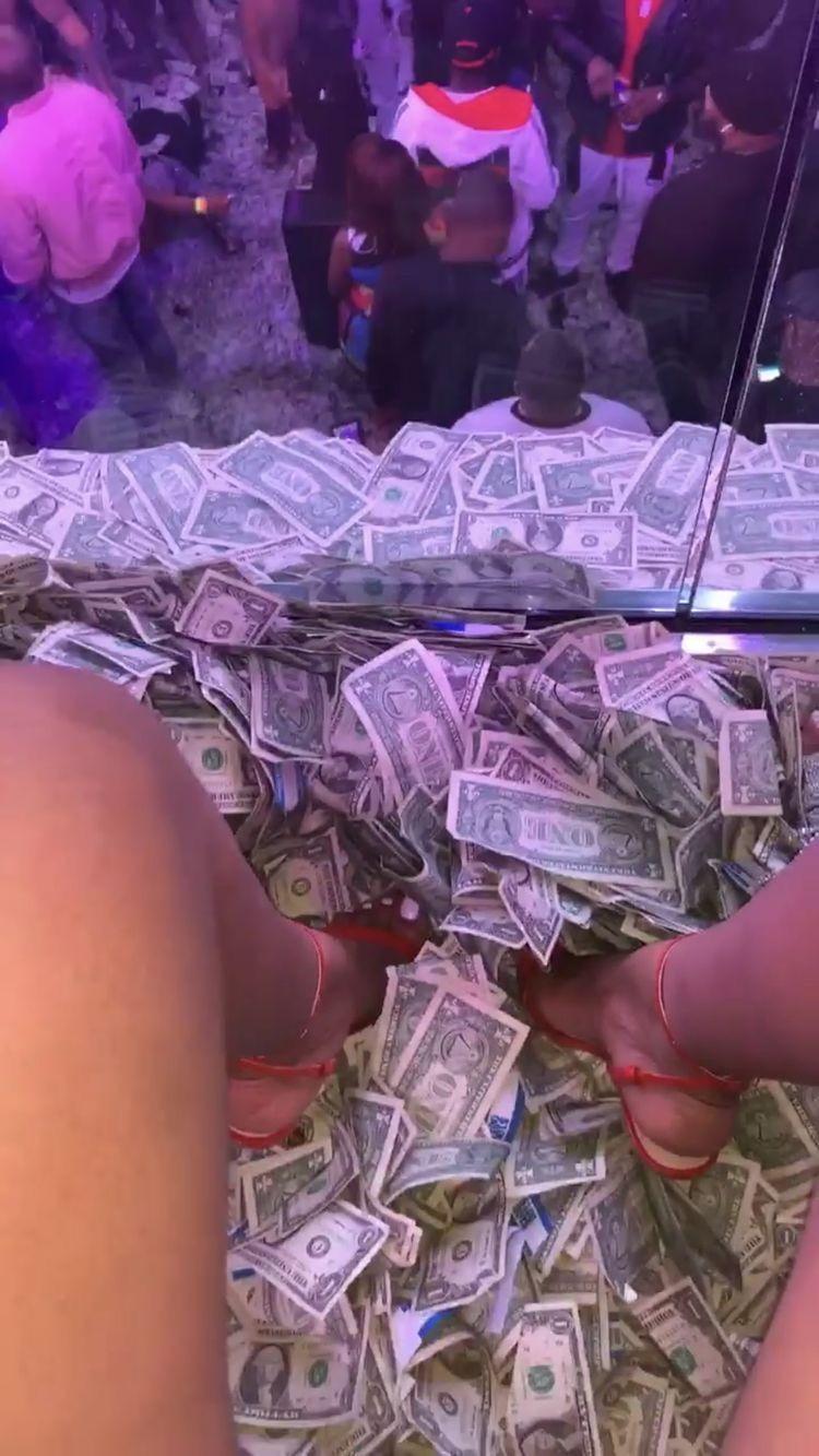 750x1333 F/ @mynamesmoniqueee