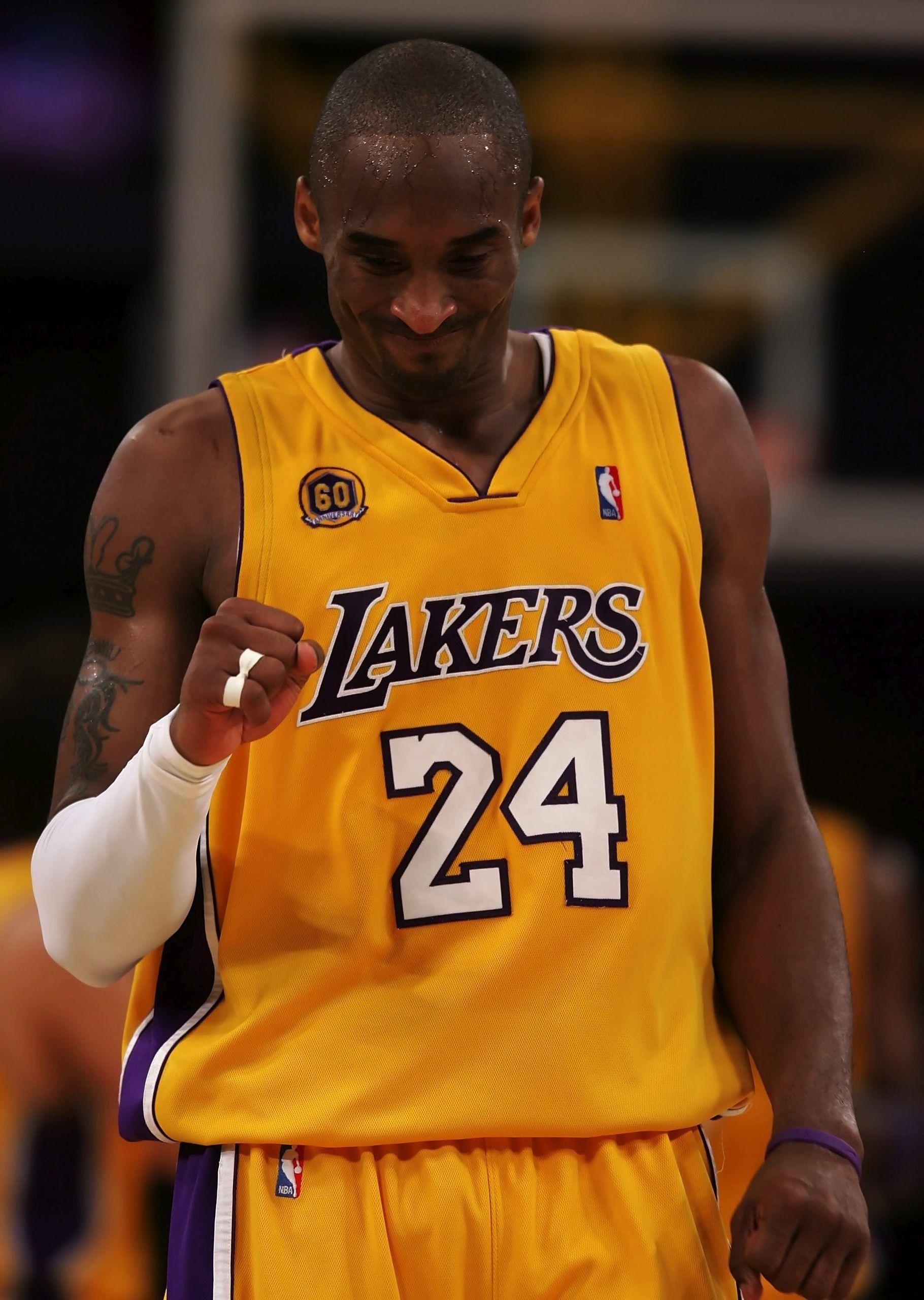 1820x2560 Kobe Bryant 24 Wallpaper