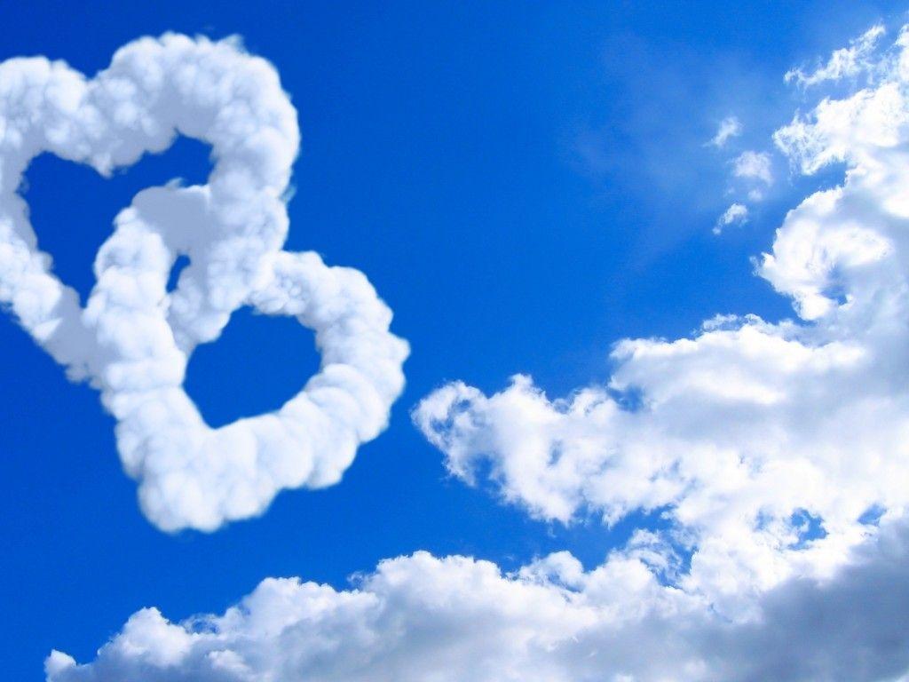 1024x768 Two Hearts in The Sky