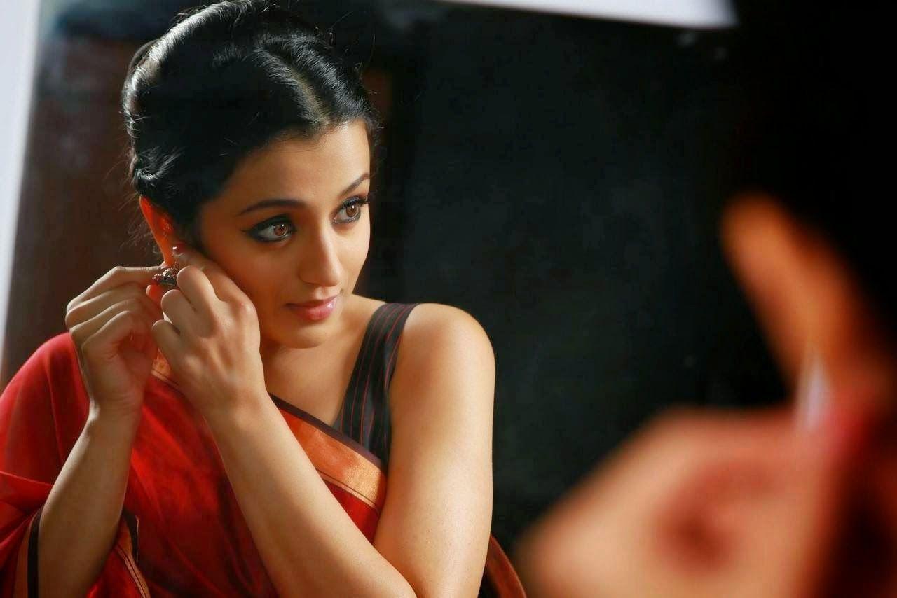 1280x854 Tamil Actress Trisha Krishnan Stills From Yennai Arindhaal Movie